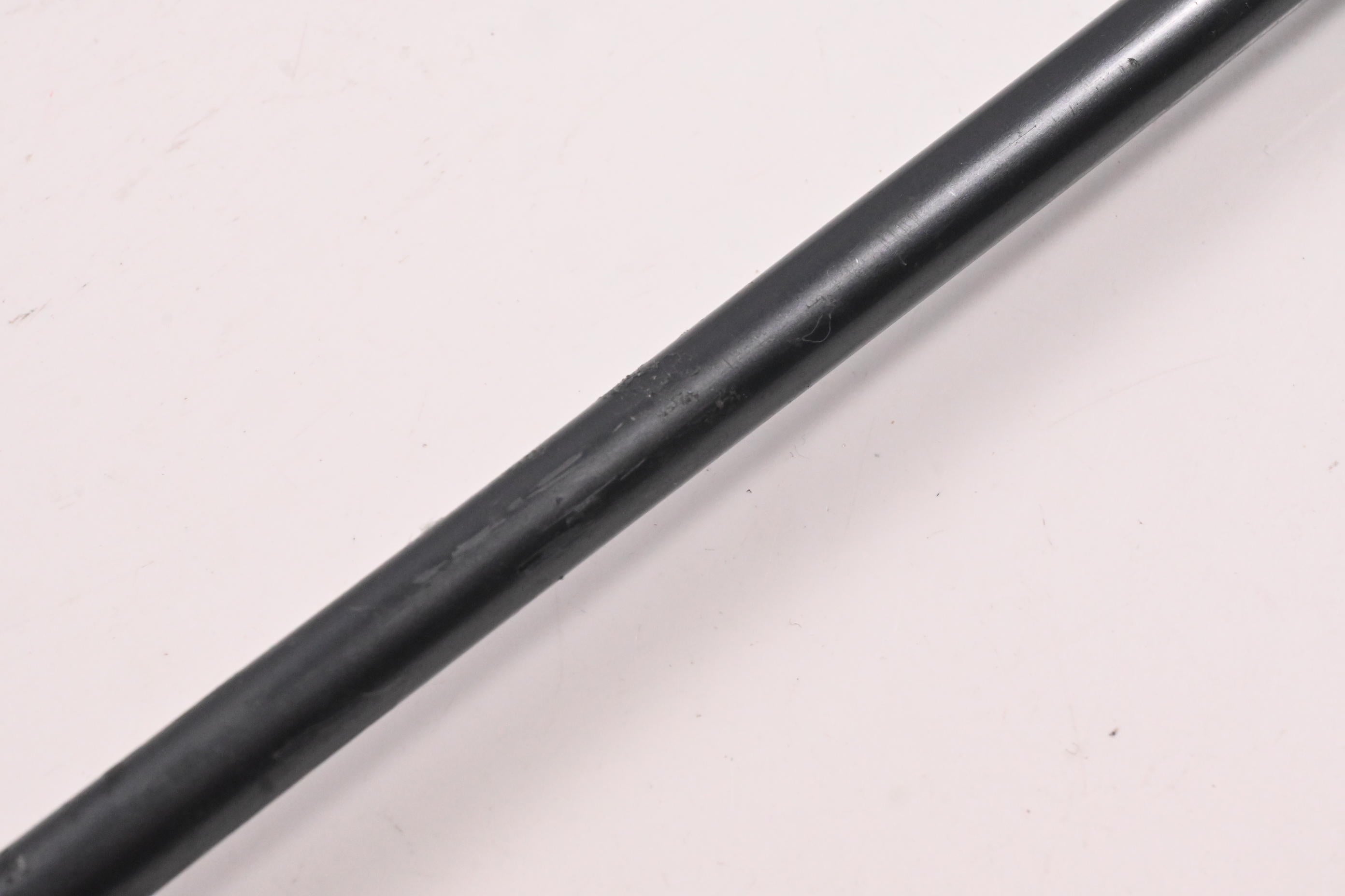 Taylormade R9 #5 Iron / Regular Flex Motore 65 Shaft