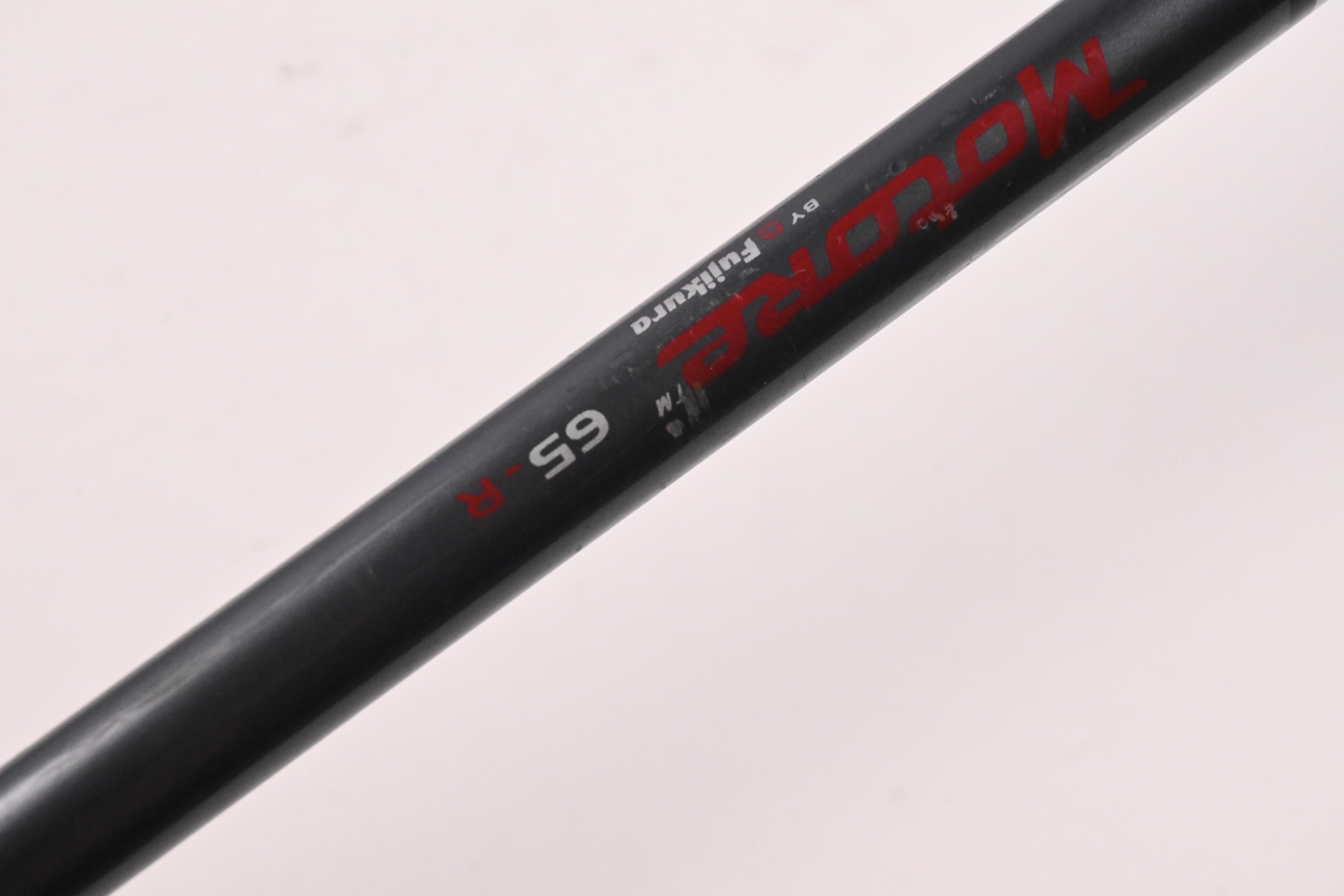 Taylormade R9 #5 Iron / Regular Flex Motore 65 Shaft