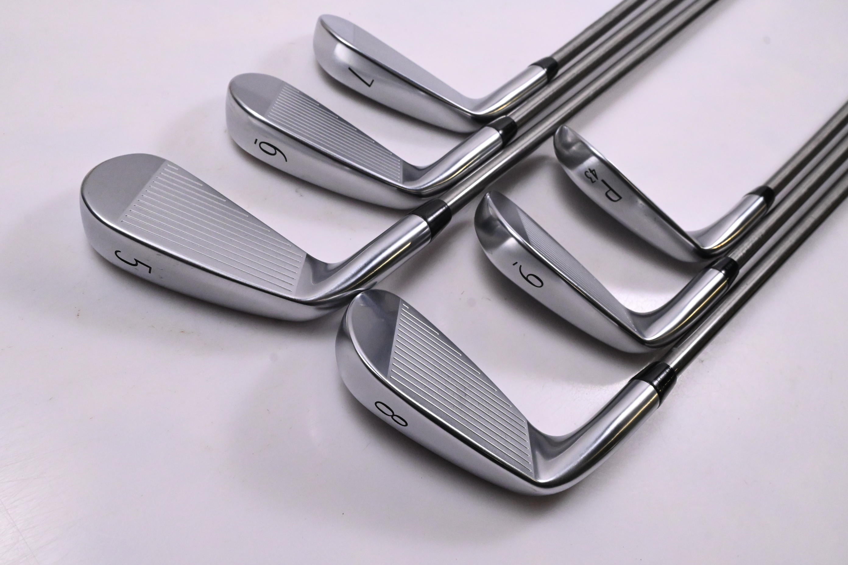 Titleist T250 2025 Iron / 5-PW / Stiff Flex Aerotech 95 Shafts