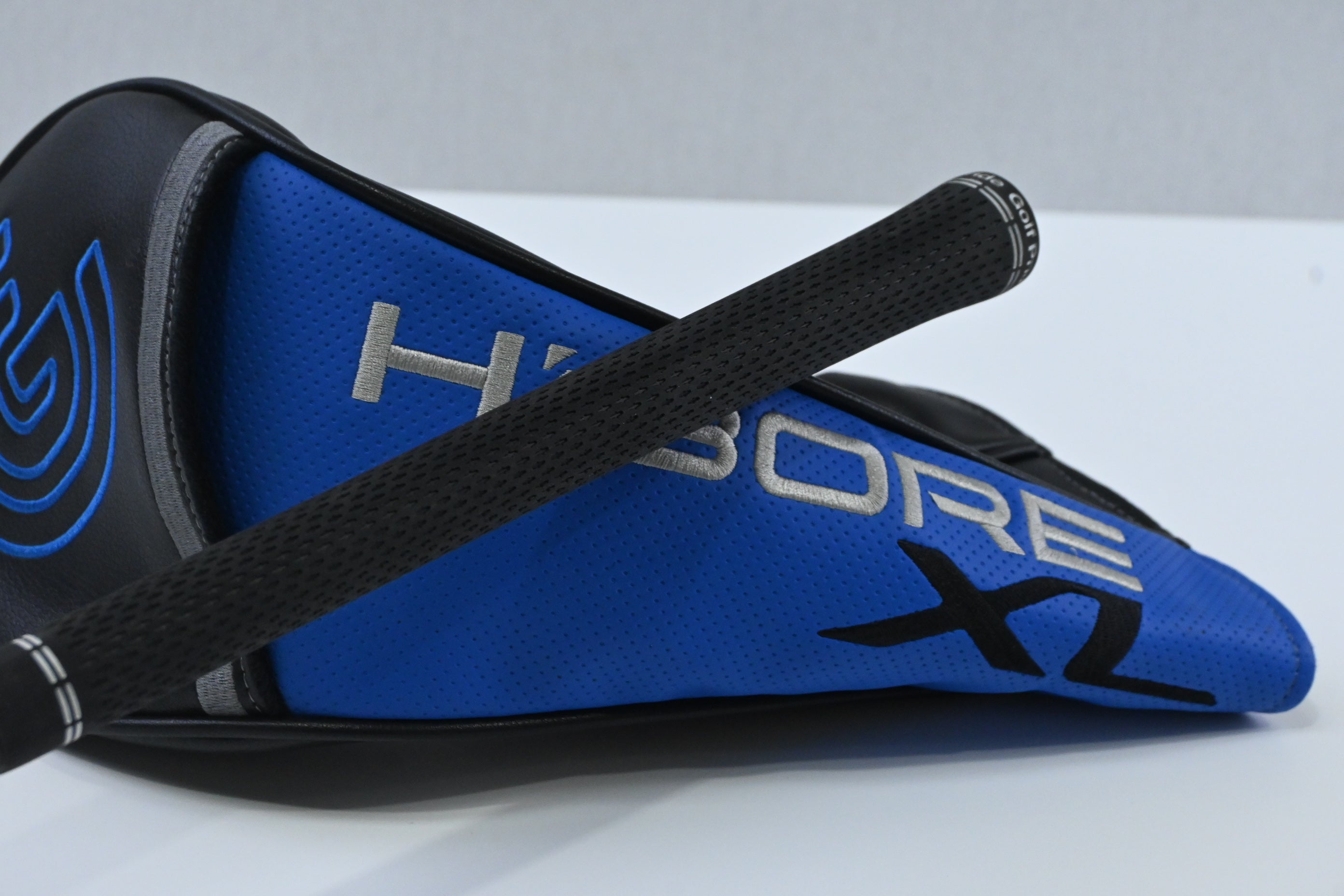 Cleveland HiBore XL Lite Driver / 9-12 Degree / Stiff Flex Tensei AV Blue 55