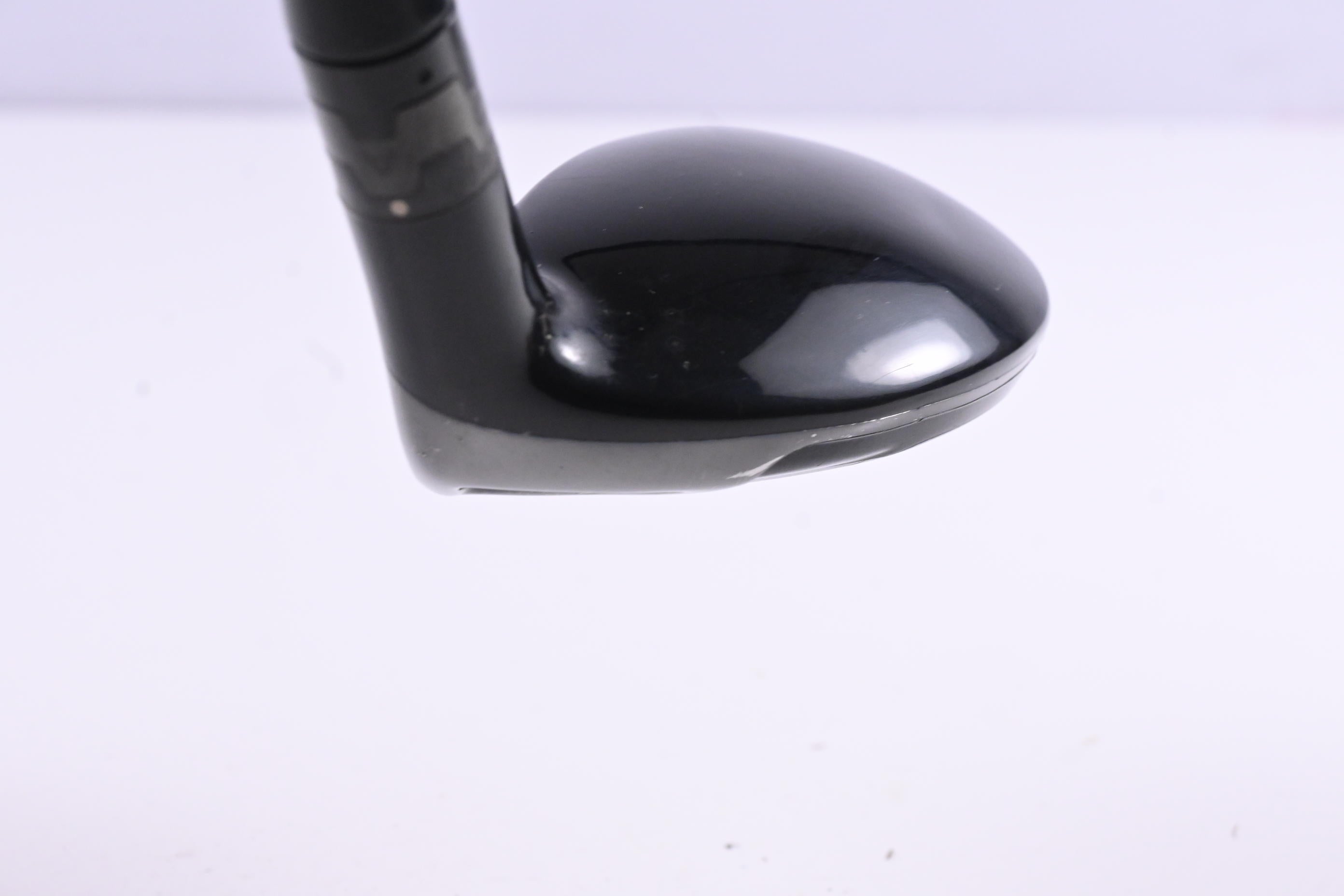 Titleist 910H #3 Hybrid / 21 Degree / Stiff Flex Diamana Blue Kai'li 80 Shaft