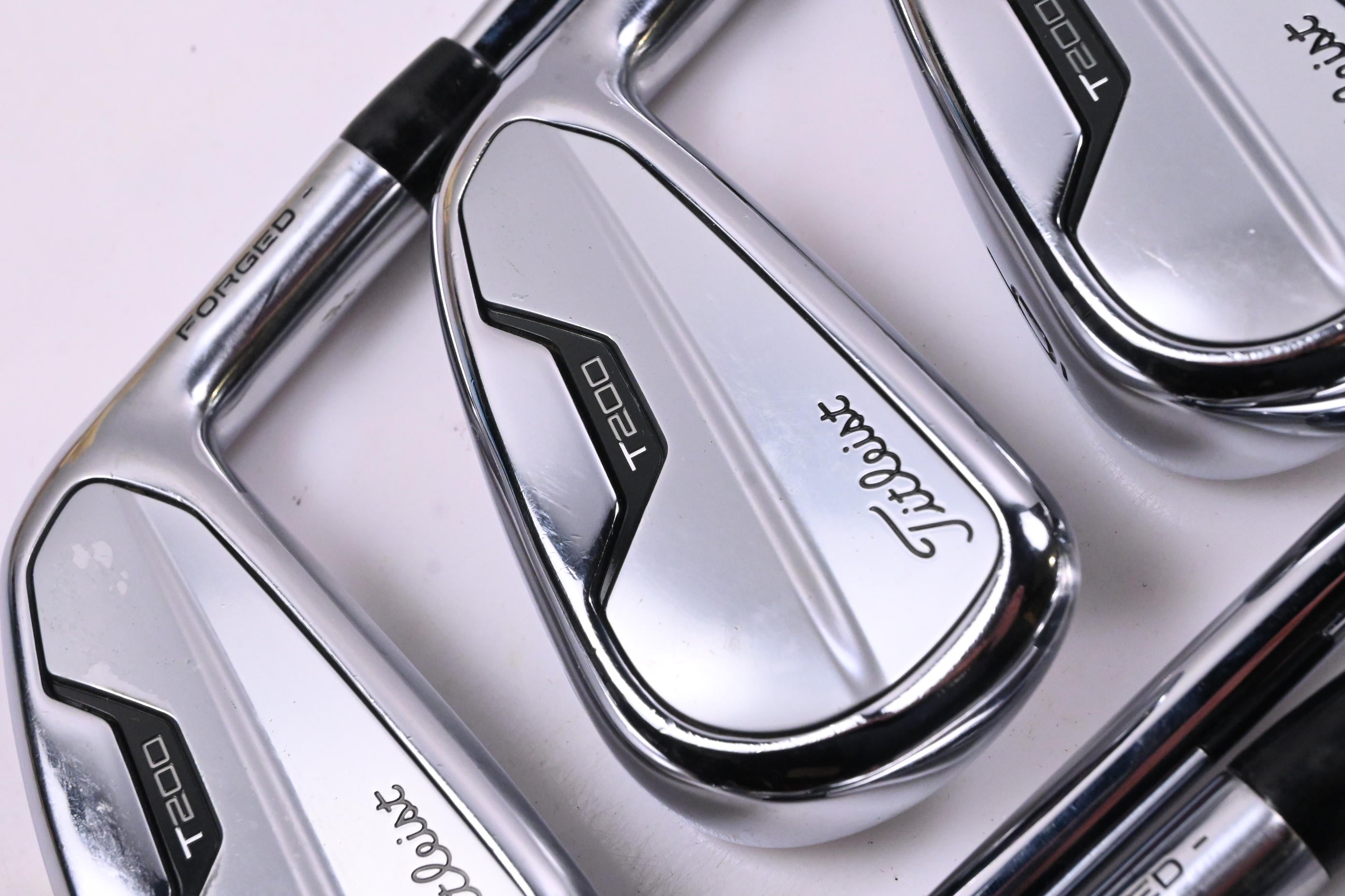Titleist T200 2021 Iron / 4-PW / X-Flex AMT Tour White X100 Shafts