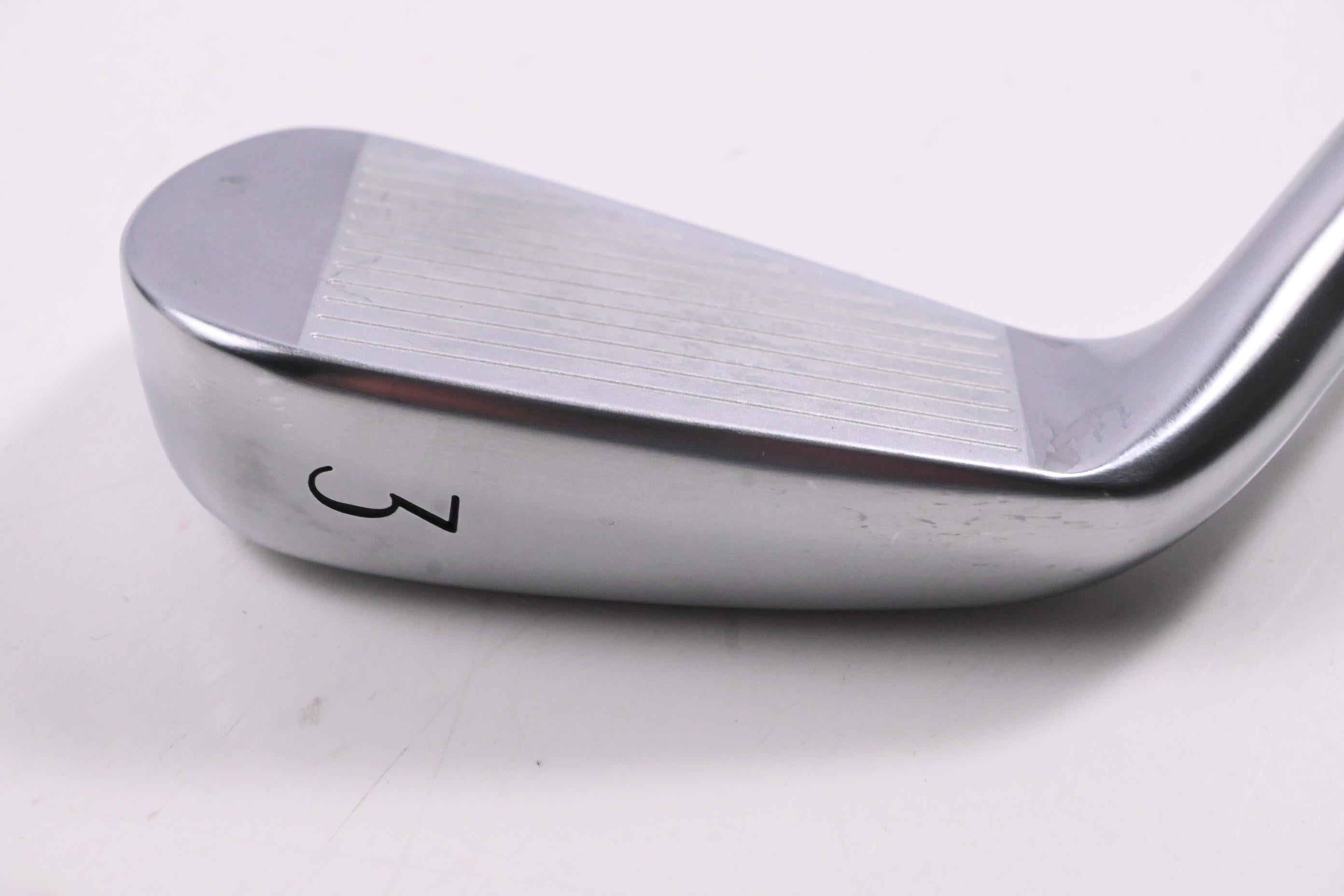 Titleist T250.U #3 Iron / 20 Degree / Stiff Flex Project X HZRDUS Gen5 Black 80