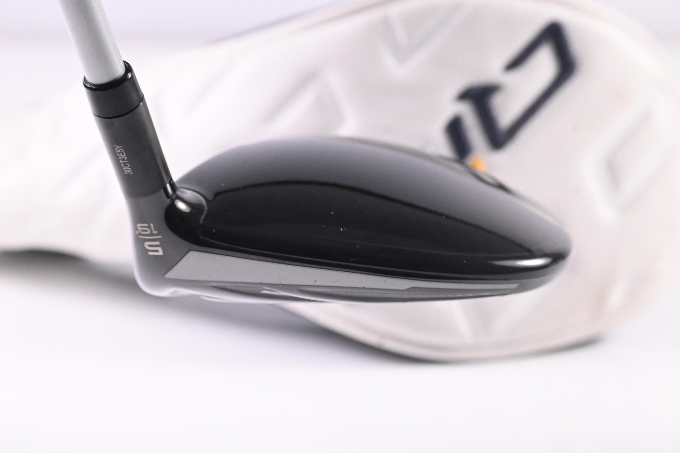 Ladies Taylormade Qi10 Max #5 Wood / 19 Degree / Ladies Flex Fujikura Speeder NX
