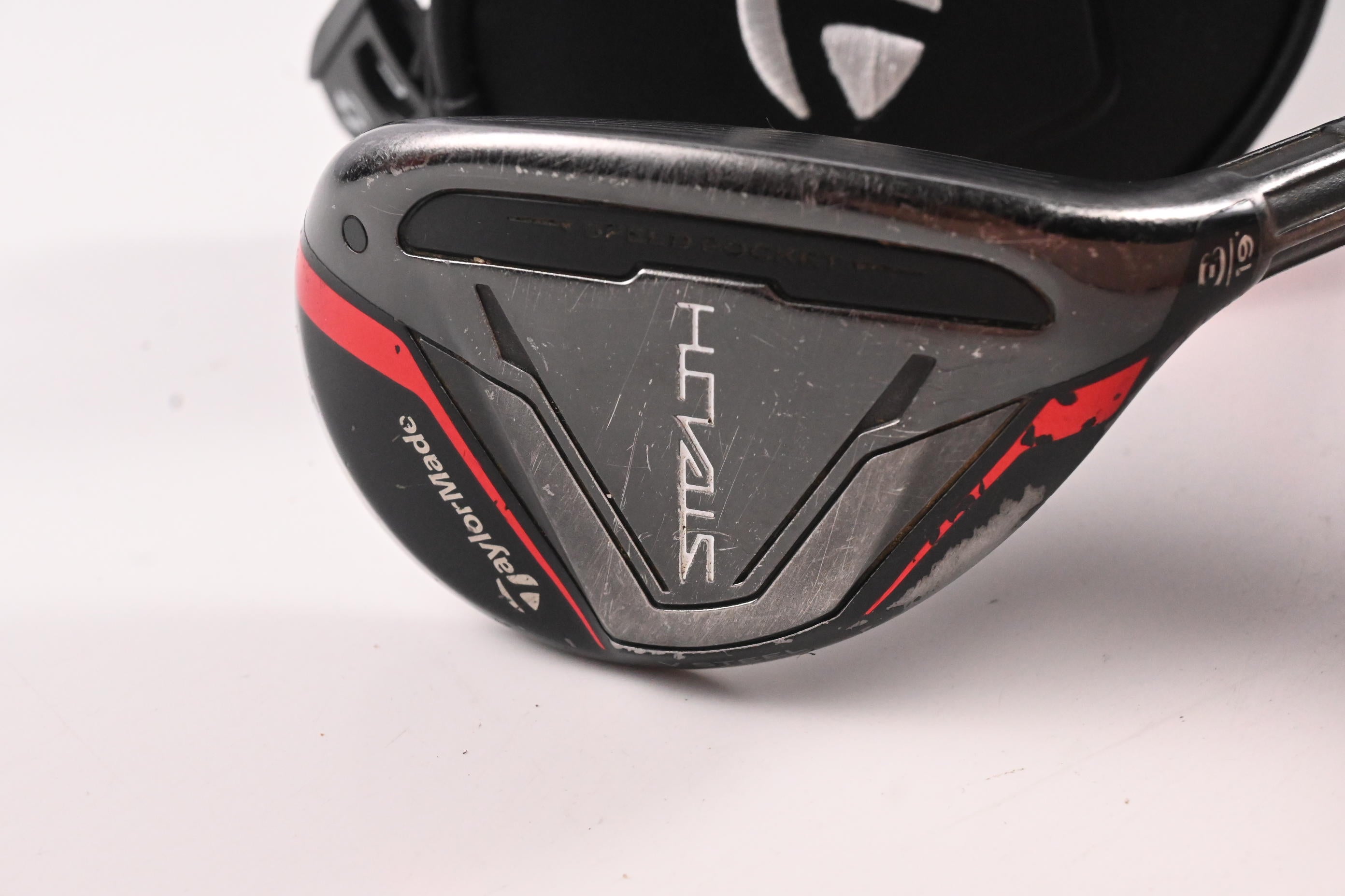 Taylormade Stealth #3 Hybrid / 19 Degree / Regular Flex Fujikura Ventus Red 6
