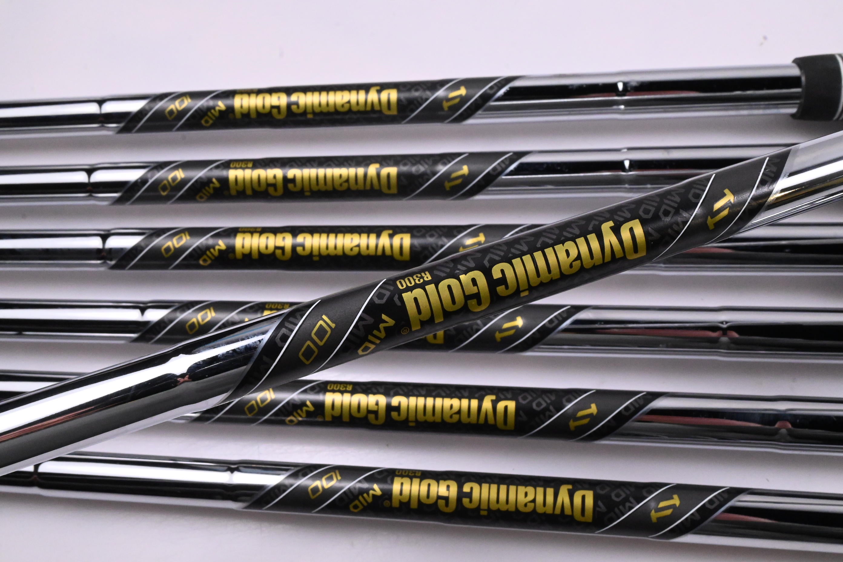 Mizuno Pro 245 Irons / 4-PW / Regular Flex Dynamic Gold Mid 100 R300 Shafts
