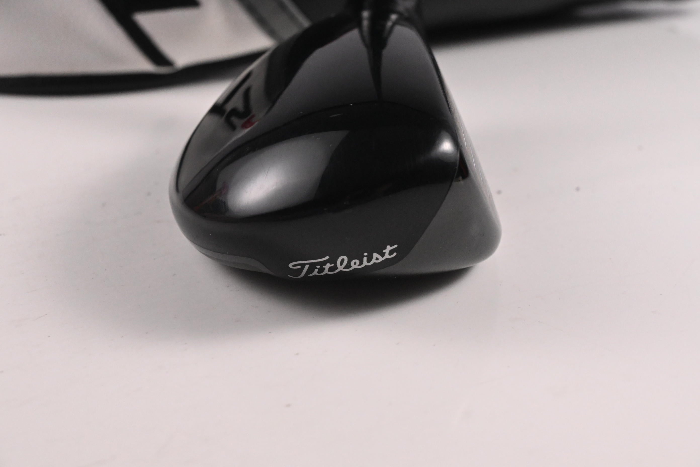 Titleist TSR3 #4 Hybrid / 21 Degree / Stiff Flex Fujikura Ventus Red 7 Shaft