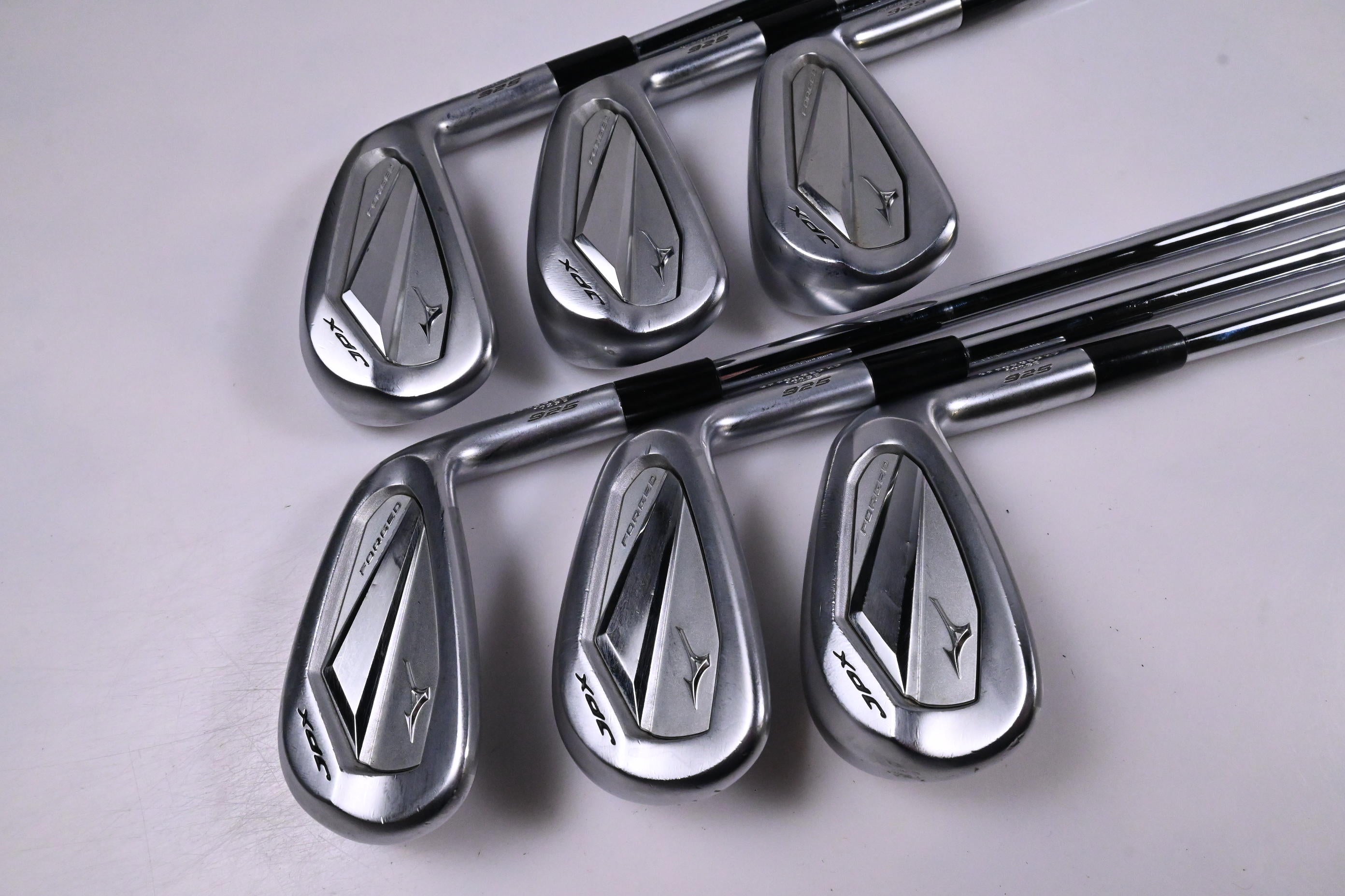 Mizuno JPX 925 Forged Irons / 5-PW / Regular+ Flex KBS $-Taper 115 Shafts