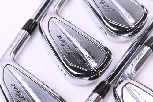 Titleist T200 2023 Irons / 4-PW+48° / Stiff Flex AMT Red S300 Shafts