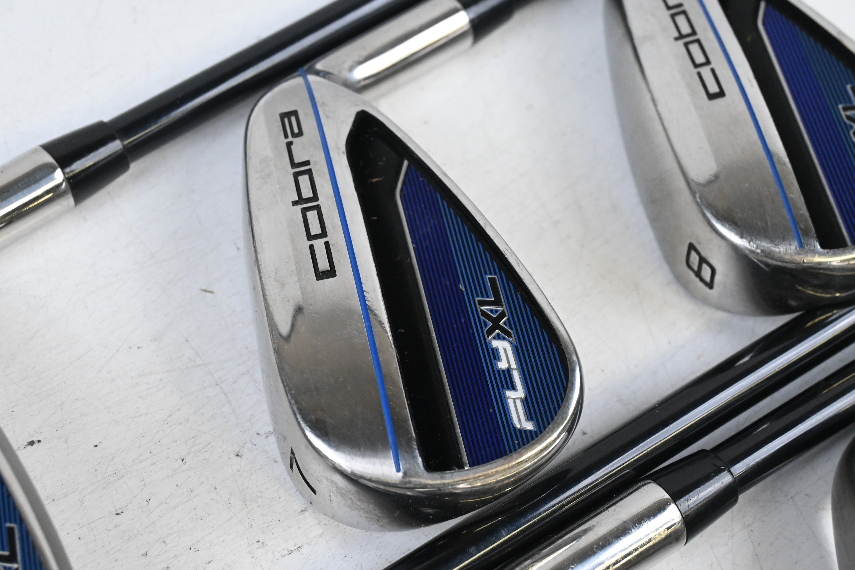 Cobra Fly XL Irons / 6-PW+SW / Regular Flex Cobra Fly XL Shafts