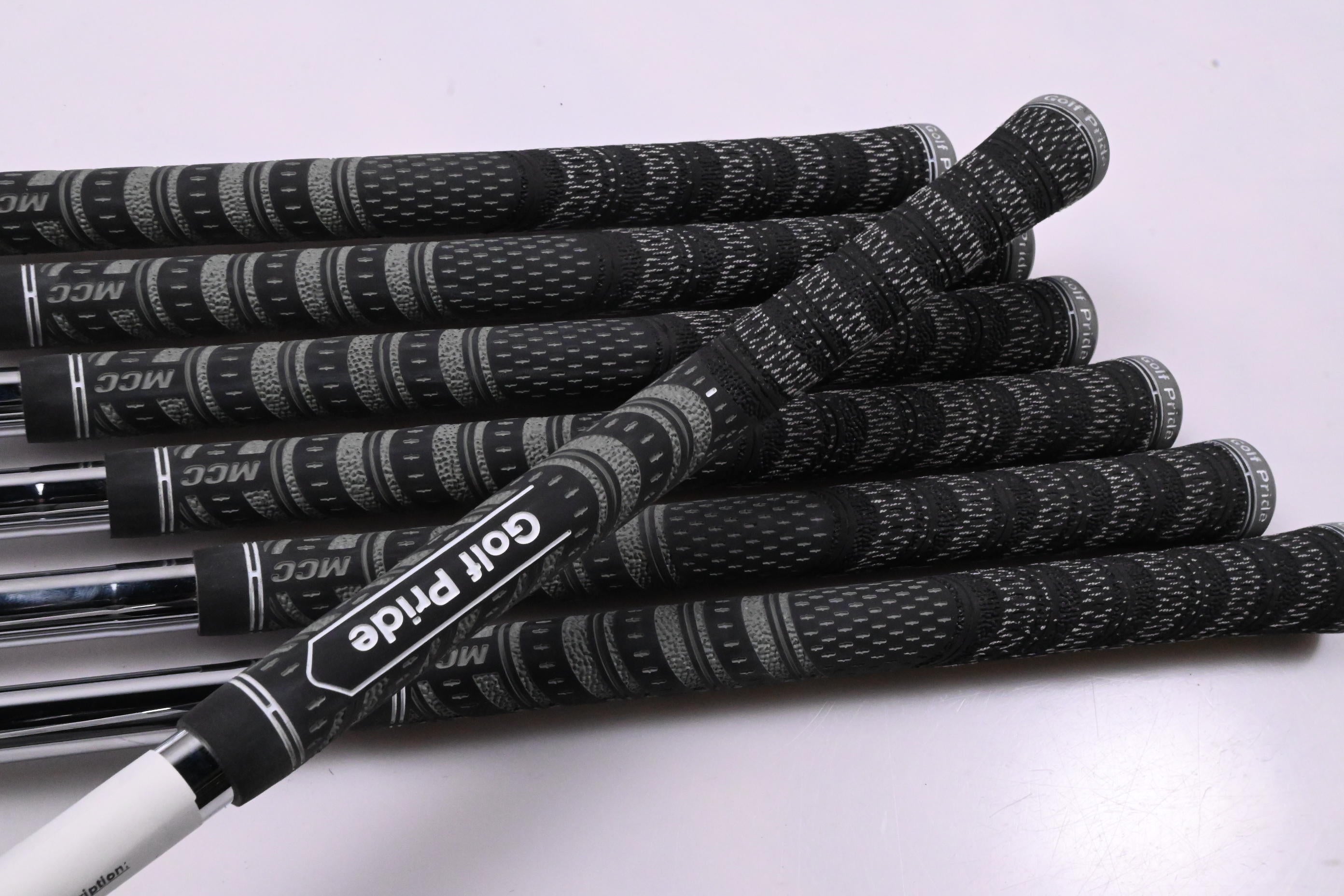 Mizuno Pro 245 Irons / 4-PW / Regular Flex Dynamic Gold Mid 100 R300 Shafts
