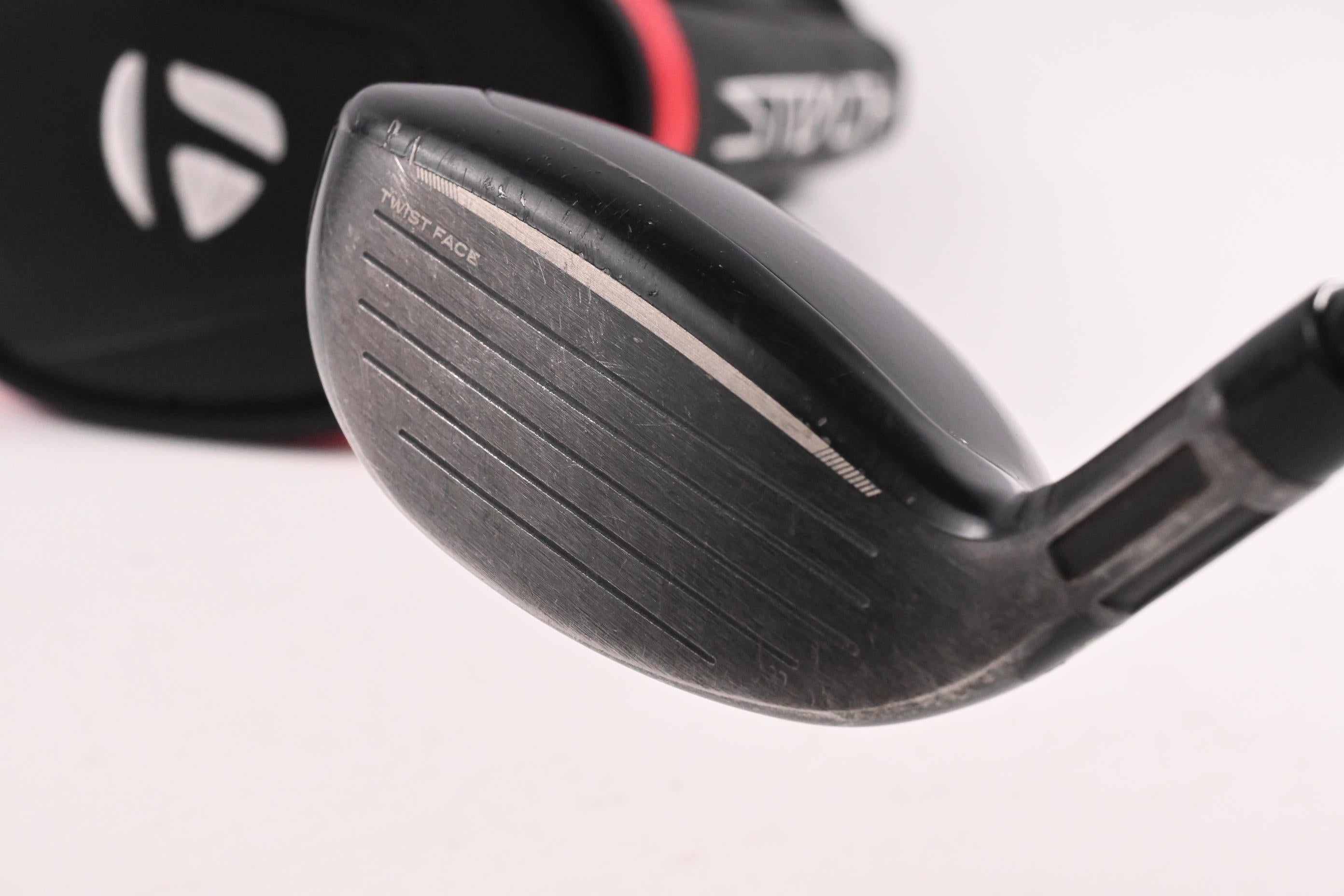 Taylormade Stealth #3 Hybrid / 19 Degree / Regular Flex Fujikura Ventus Red 6