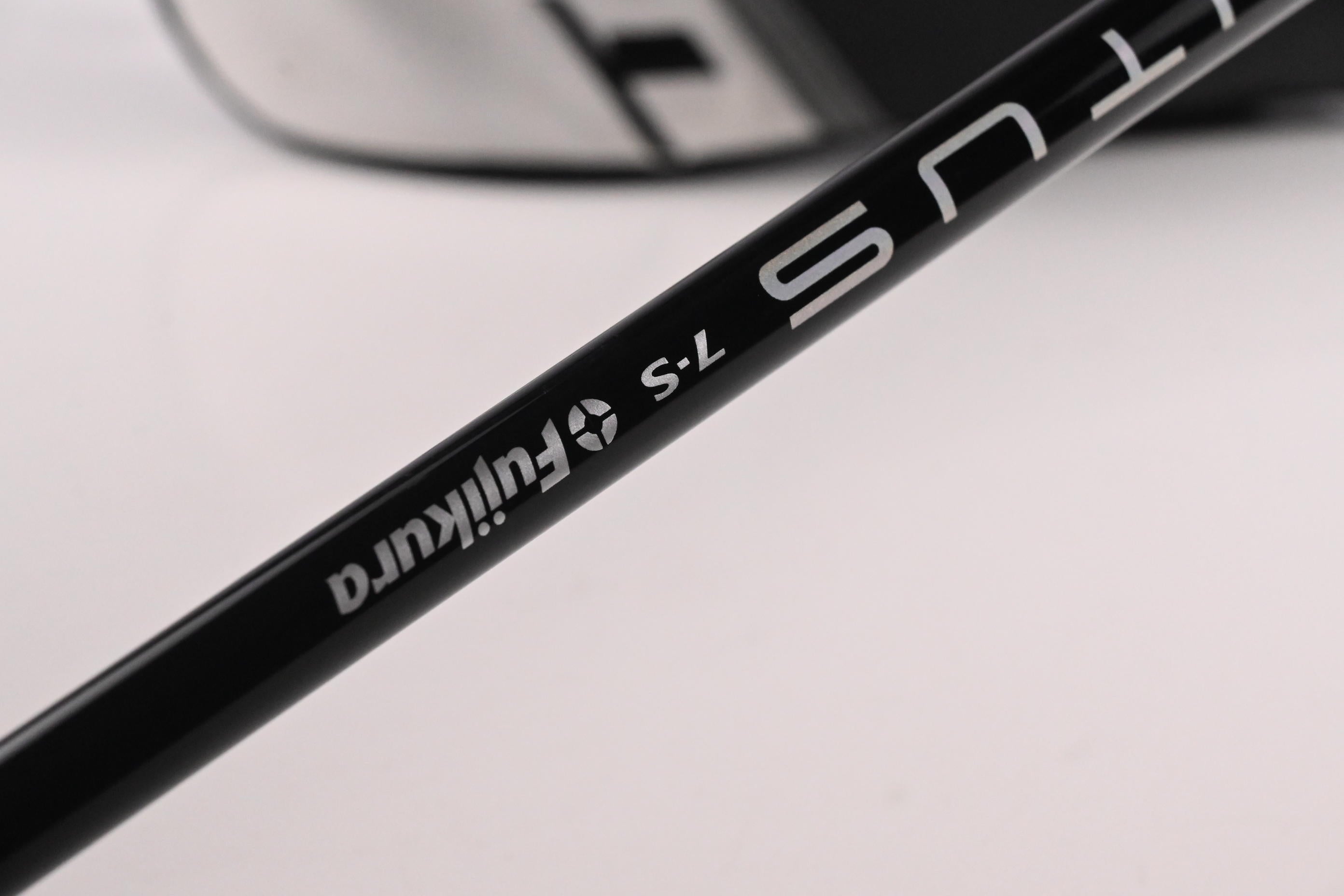 Titleist TSR3 #4 Hybrid / 21 Degree / Stiff Flex Fujikura Ventus Red 7 Shaft