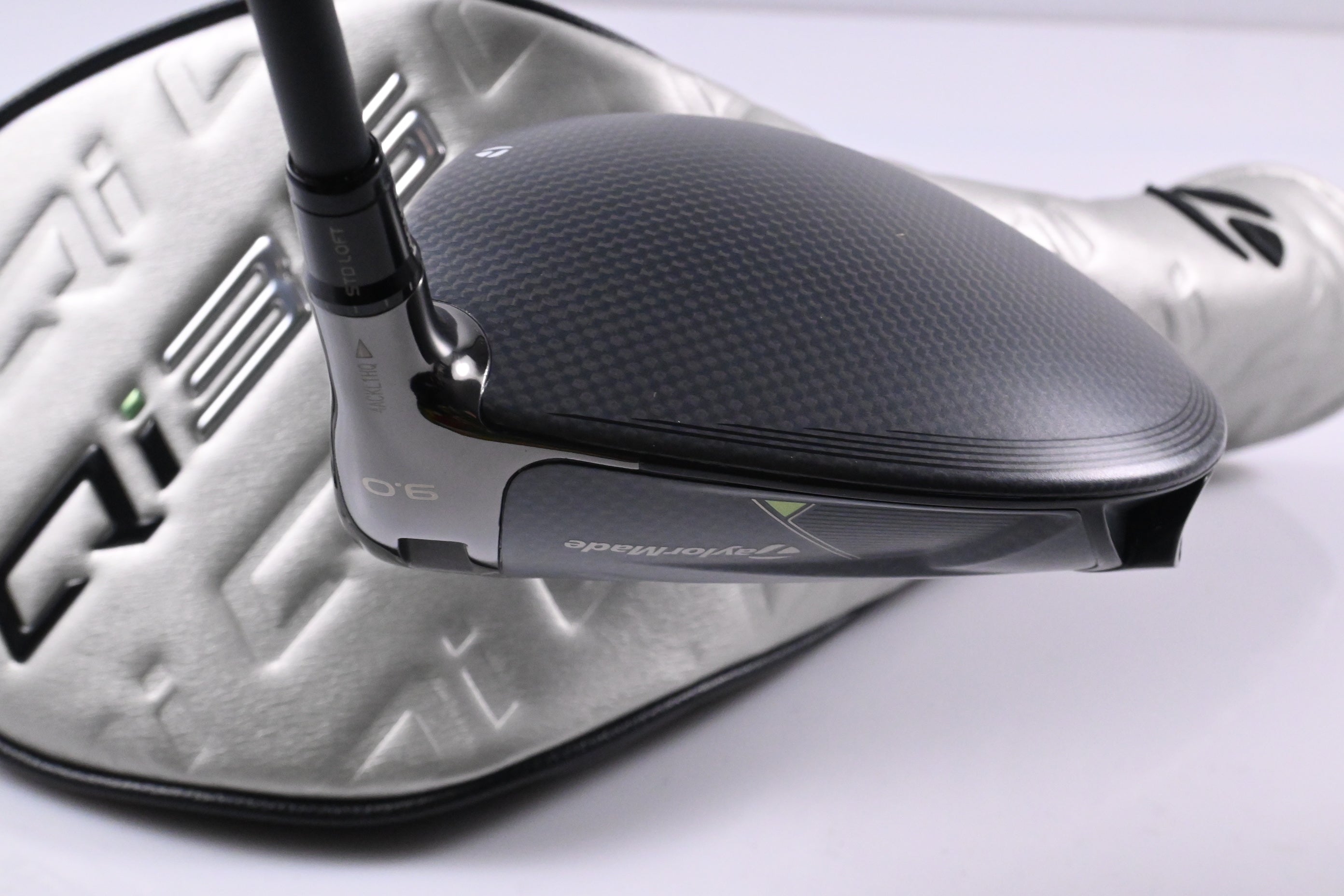 Taylormade Qi35 Driver / 9 Degree / X-Flex Kai'li Blue CB Darkwave 60 Shaft