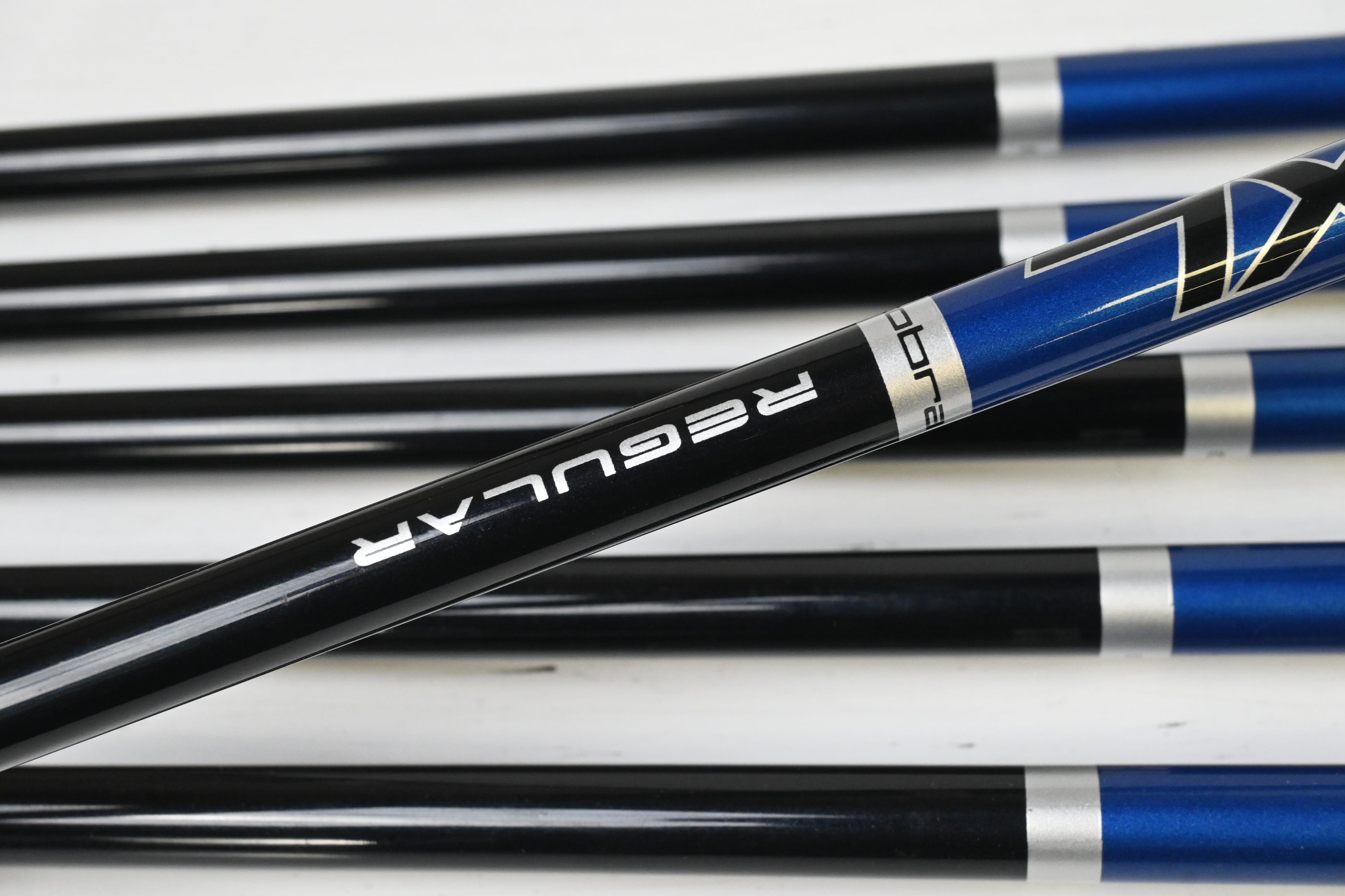 Cobra Fly XL Irons / 6-PW+SW / Regular Flex Cobra Fly XL Shafts