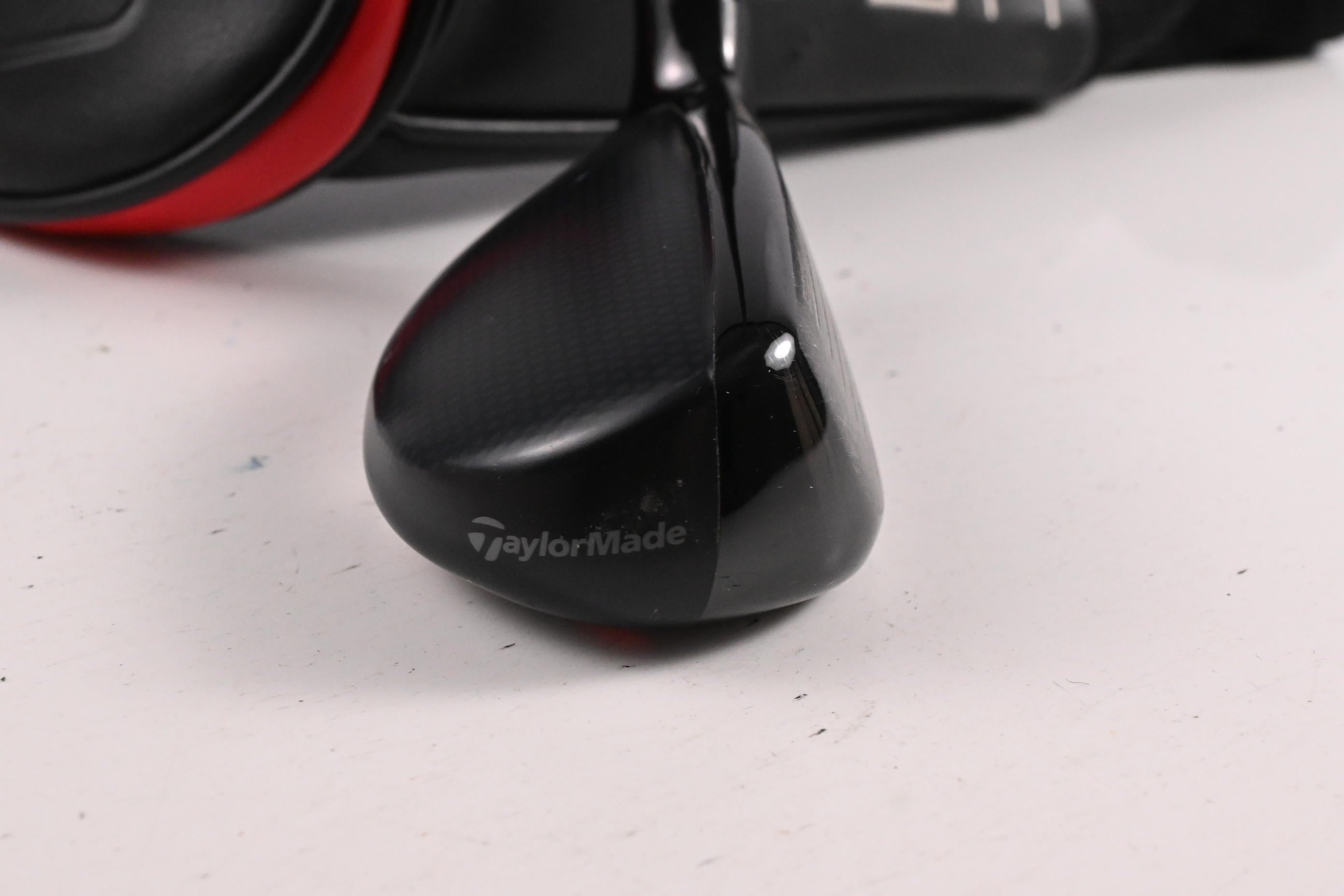 Taylormade Stealth Plus #3 Hybrid / 19.5 Degree / Regular Flex HZRDUS Smoke Red