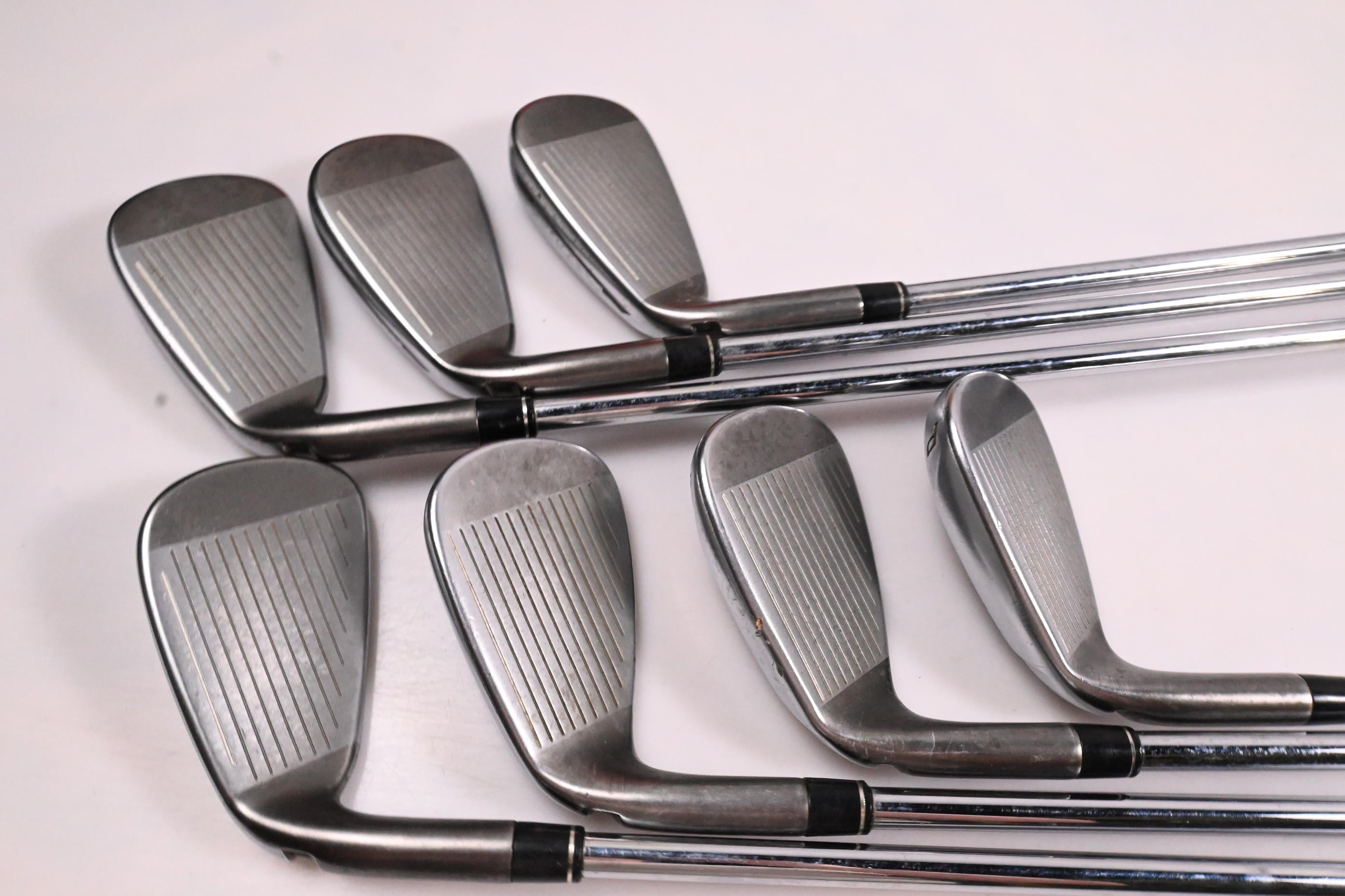 Taylormade Speedblade Irons / 4-PW / Regular Flex Speedblade Shafts