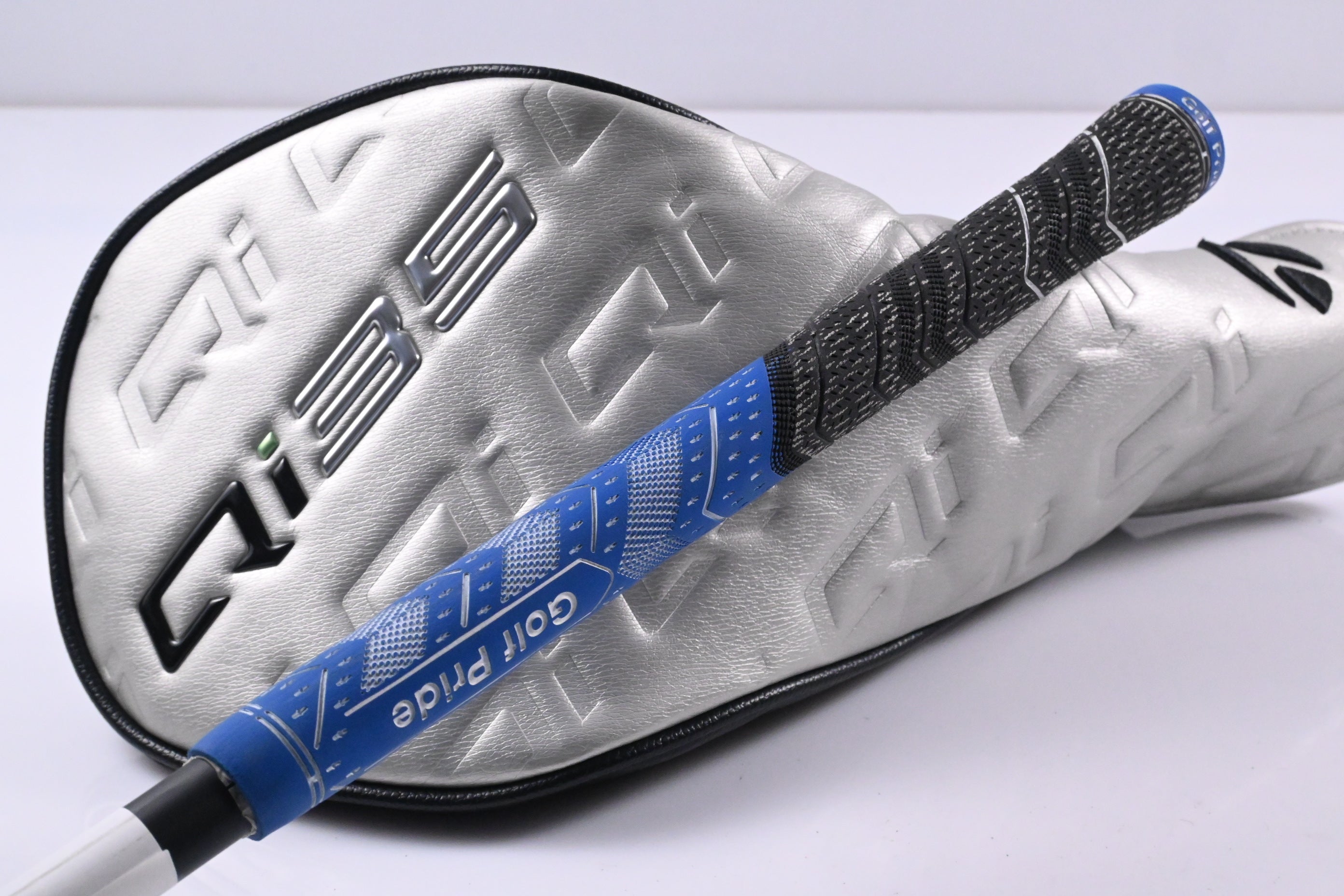 Taylormade Qi35 Driver / 9 Degree / X-Flex Kai'li Blue CB Darkwave 60 Shaft