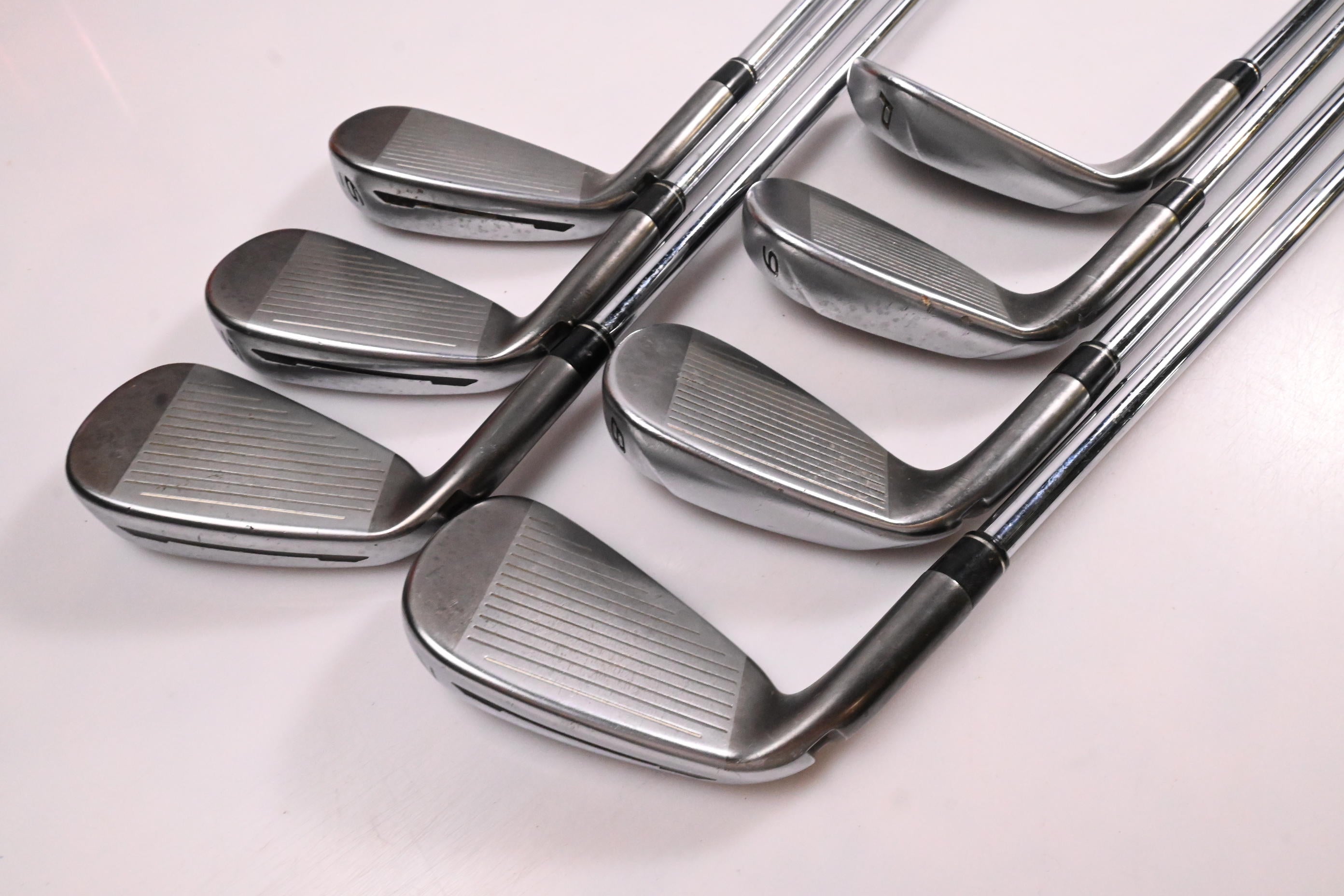 Taylormade Speedblade Irons / 4-PW / Regular Flex Speedblade Shafts
