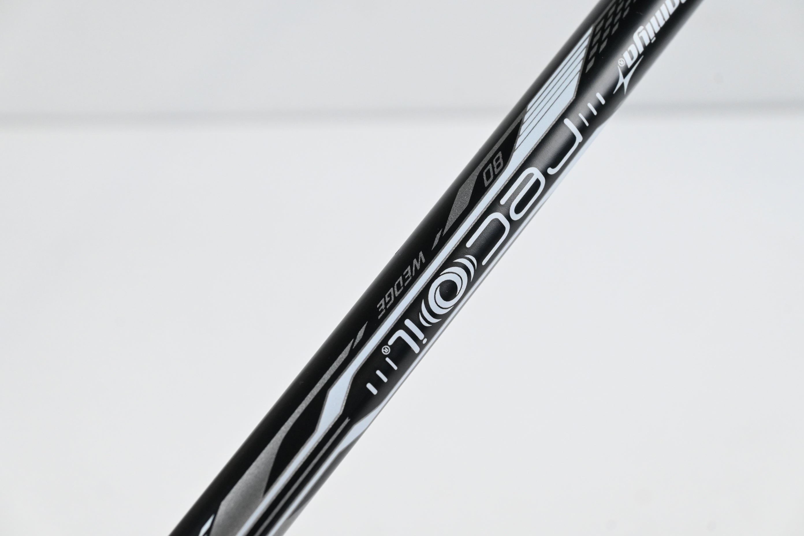 Cleveland CBX 4 Zipcore Gap Wedge / 52 Degree / Wedge Flex UST Recoil Dart 80
