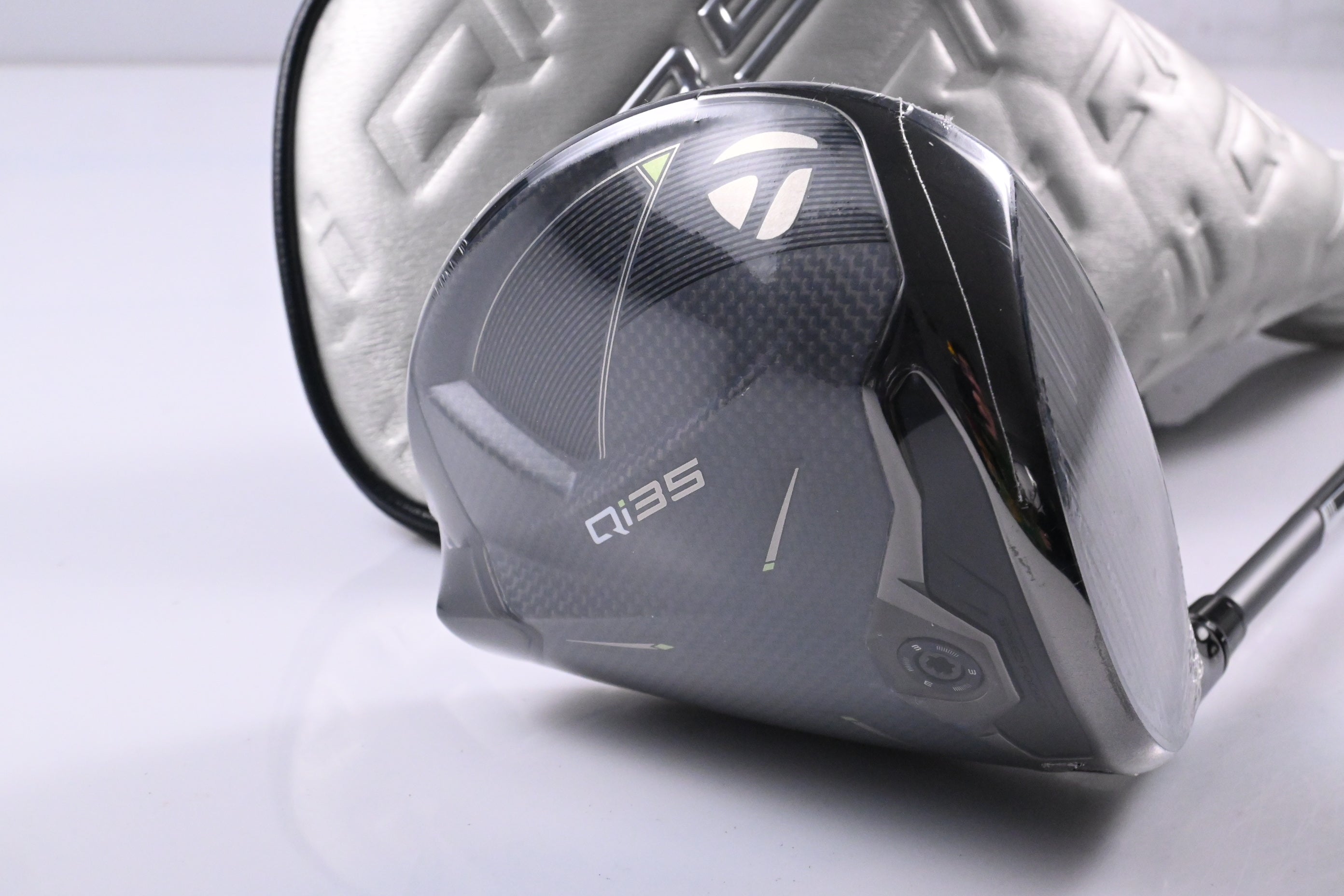 Taylormade Qi35 Driver / 9 Degree / Regular Flex AirSpeeder 50 Shaft