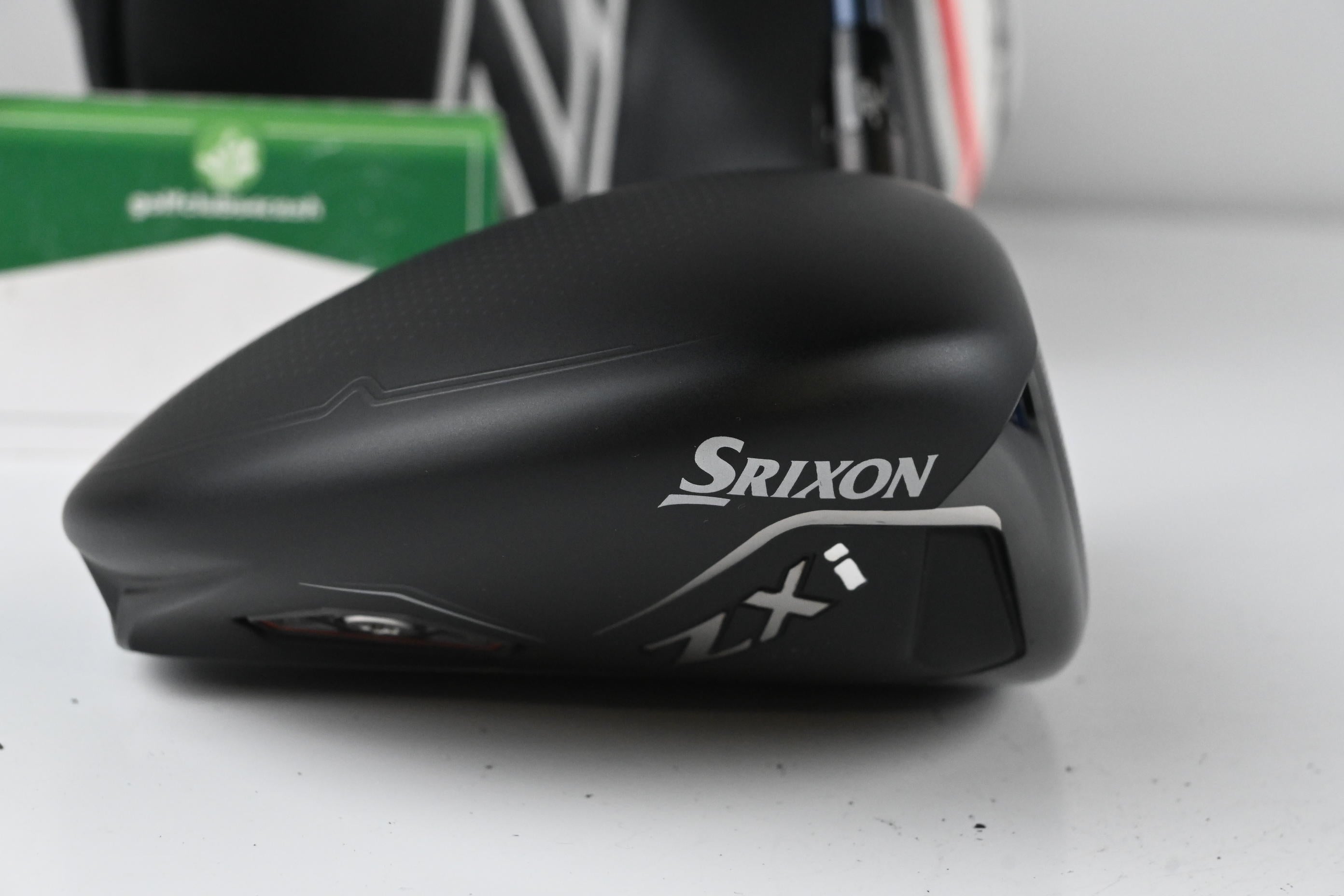 Srixon ZXi Driver / 10.5 Degree / Stiff Flex Fujikura Ventus TR Blue 6 Shaft
