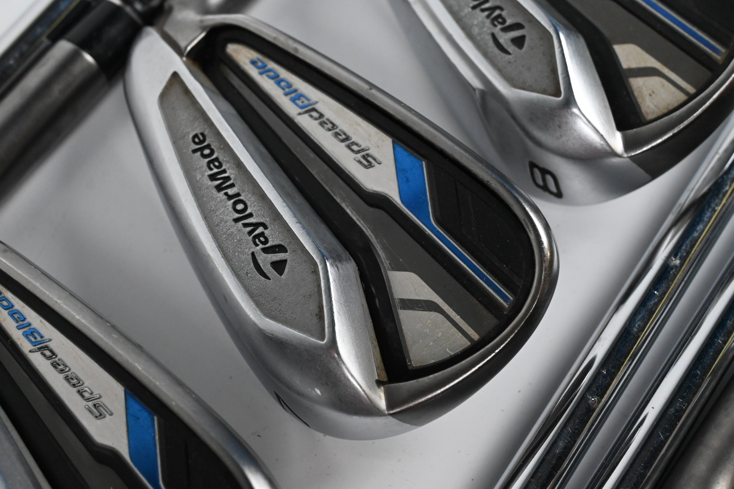 Taylormade Speedblade Irons / 5-PW+GW+SW / Stiff Flex Speedblade 85 Shafts