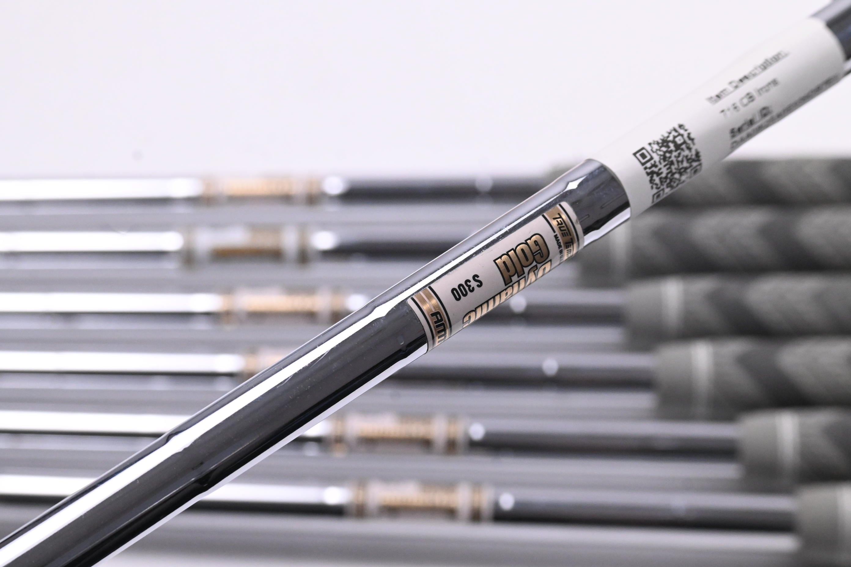 Titleist 716 CB Irons / 4-PW / Stiff Flex Dynamic Gold S300 Shafts