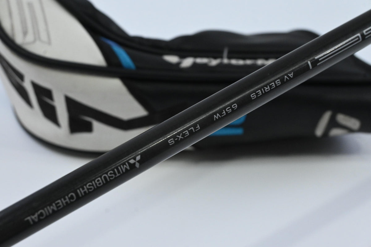 Taylormade SIM2 Ti #3 Wood / 15 Degree / Stiff Flex Tensei AV Raw Blue 65 Shaft