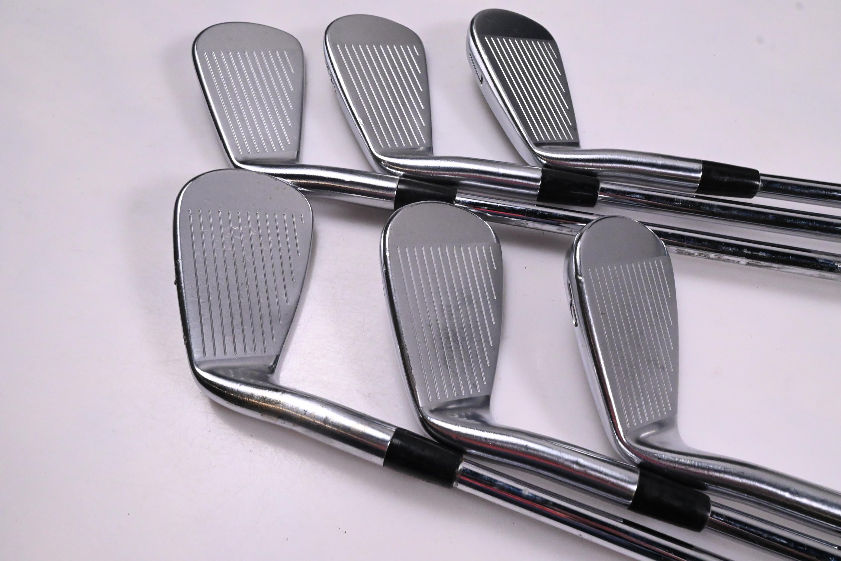 Titleist 714 MB Irons / 5-PW / Stiff Flex Dynamic Gold S300 Shafts