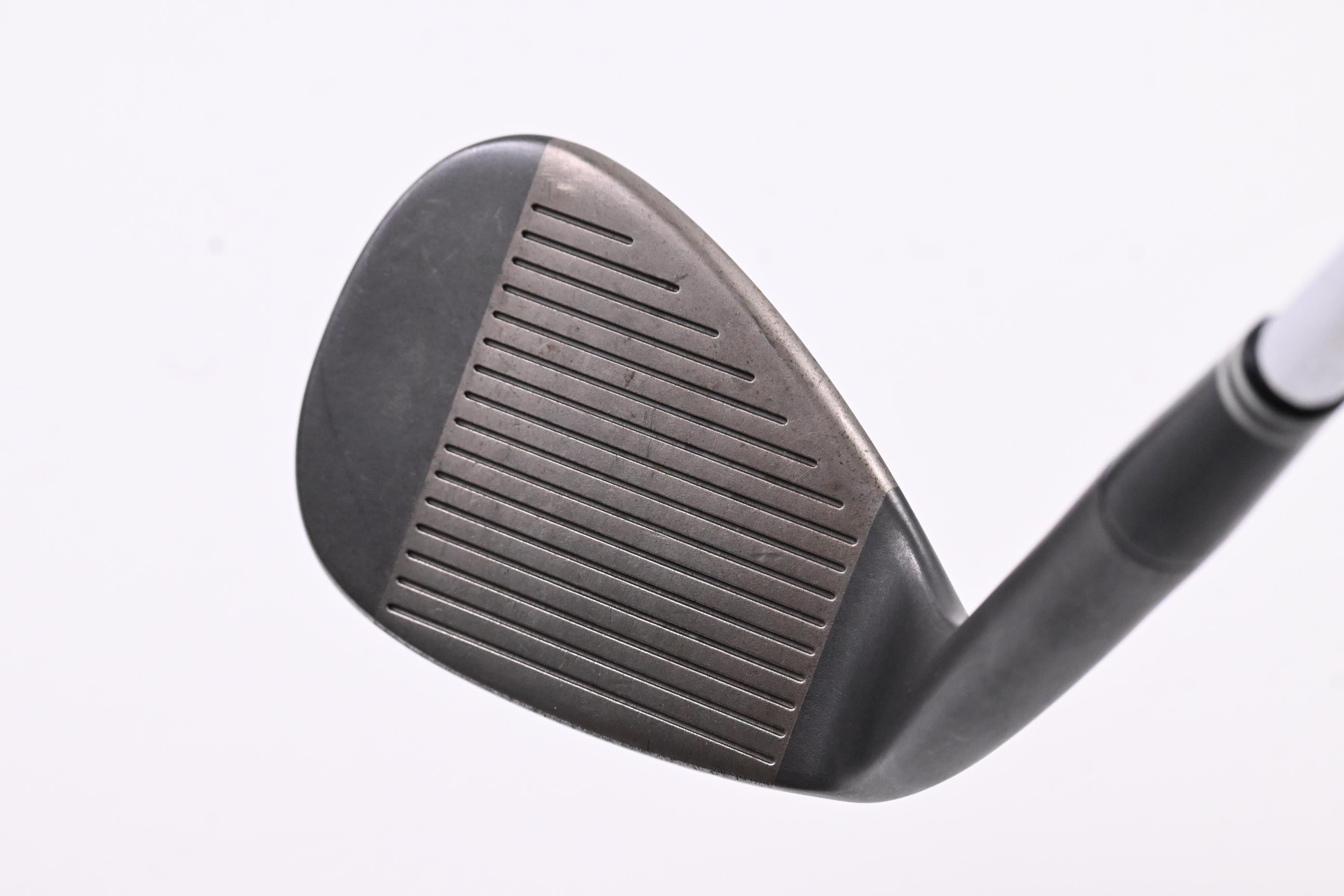 Cleveland 588 Tour Action Gap Wedge / 53 Degree / Wedge Flex Dynamic Gold Shaft