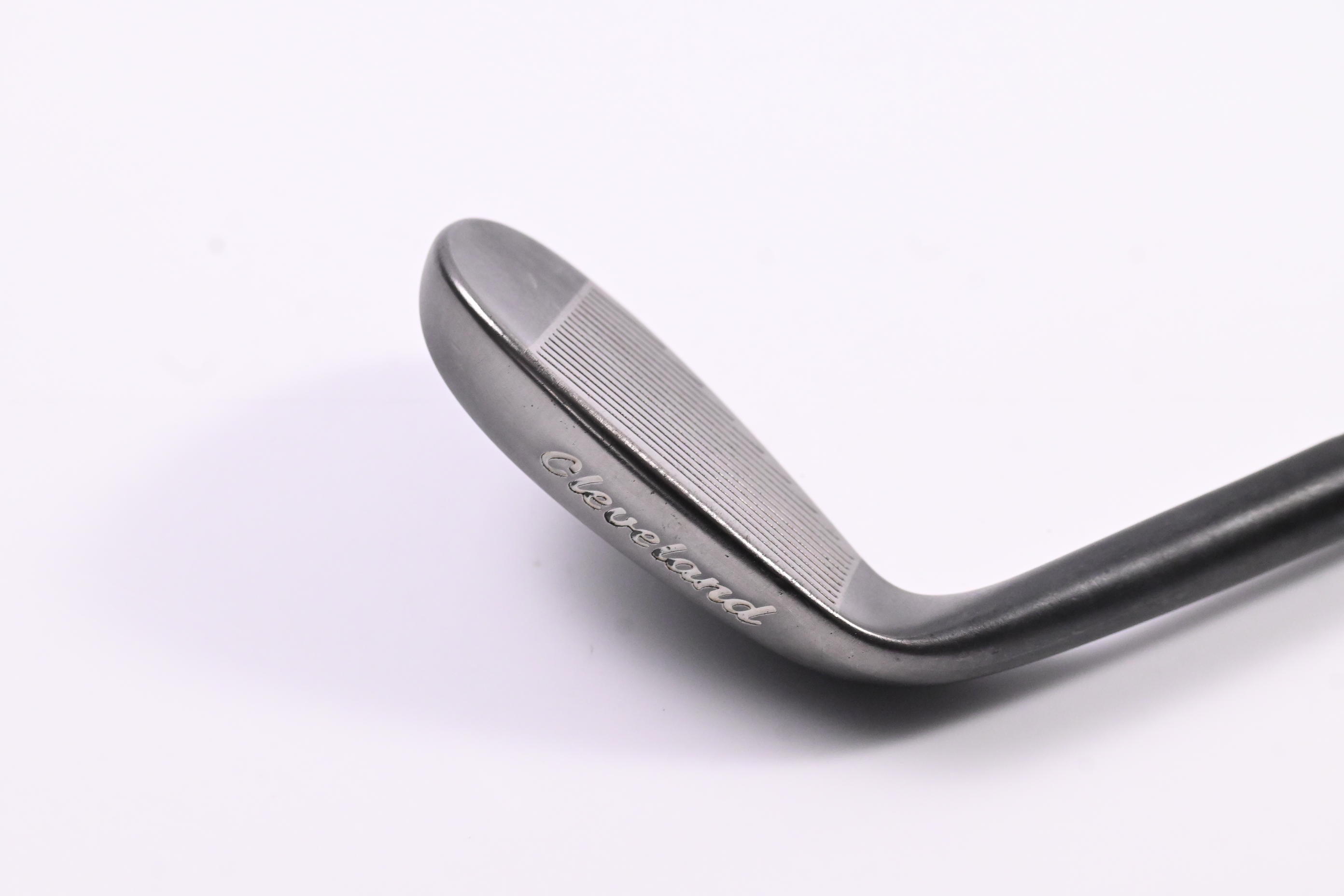 Cleveland 588 Tour Action Gap Wedge / 53 Degree / Wedge Flex Dynamic Gold Shaft