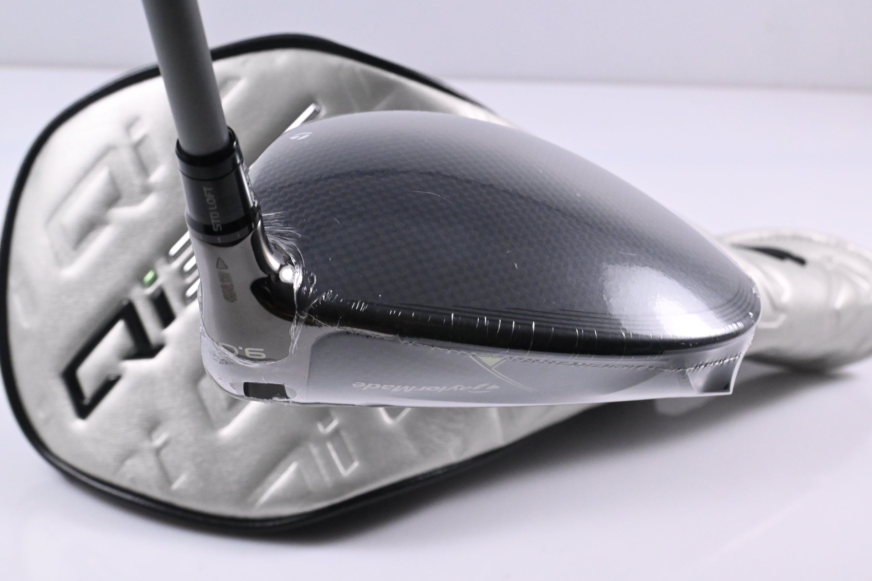 Taylormade Qi35 Driver / 9 Degree / Regular Flex AirSpeeder 50 Shaft