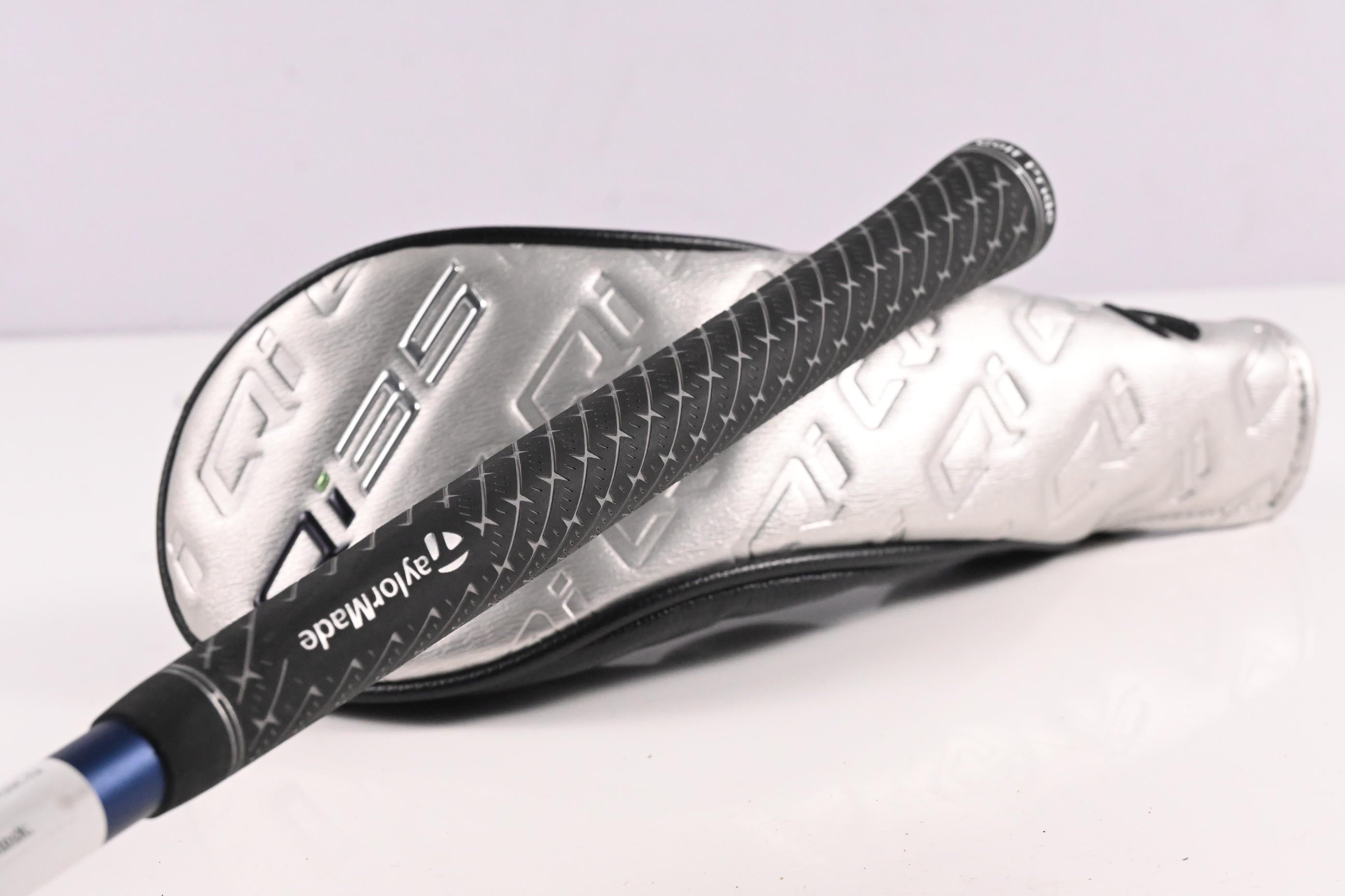 Taylormade Qi35 #4 Hybrid / 22 Degree / Stiff Flex Fujikura Ventus Blue '25 7