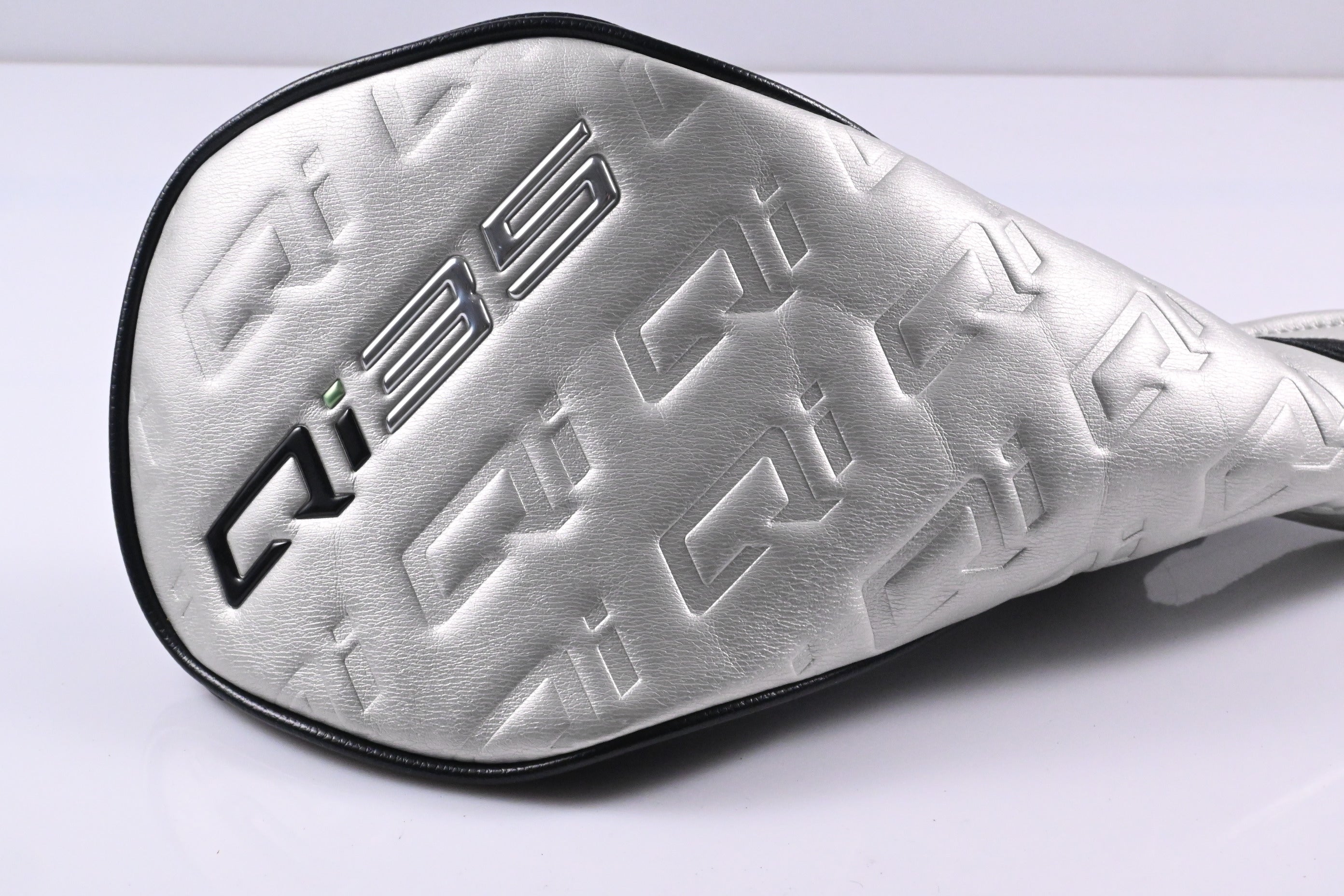 Taylormade Qi35 Driver / 9 Degree / Regular Flex AirSpeeder 50 Shaft