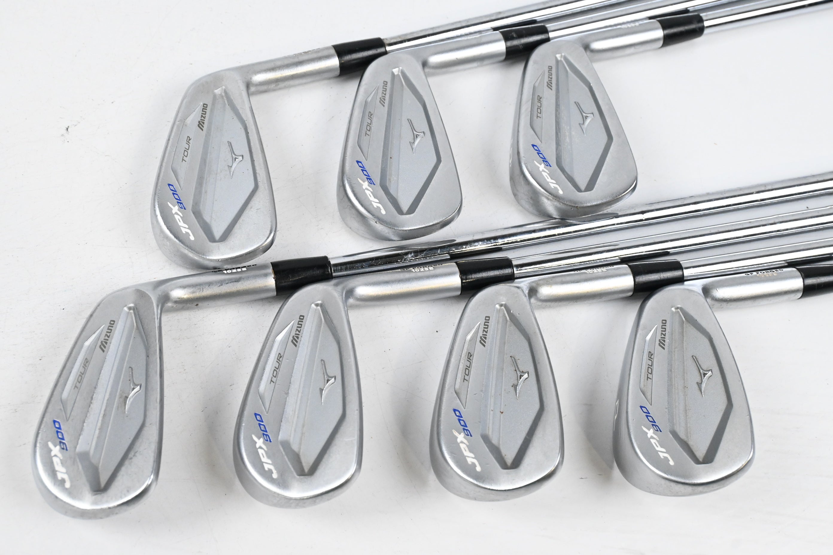 Mizuno JPX 900 Tour Irons / 4-PW / X Flex KBS Tour 130 Shafts