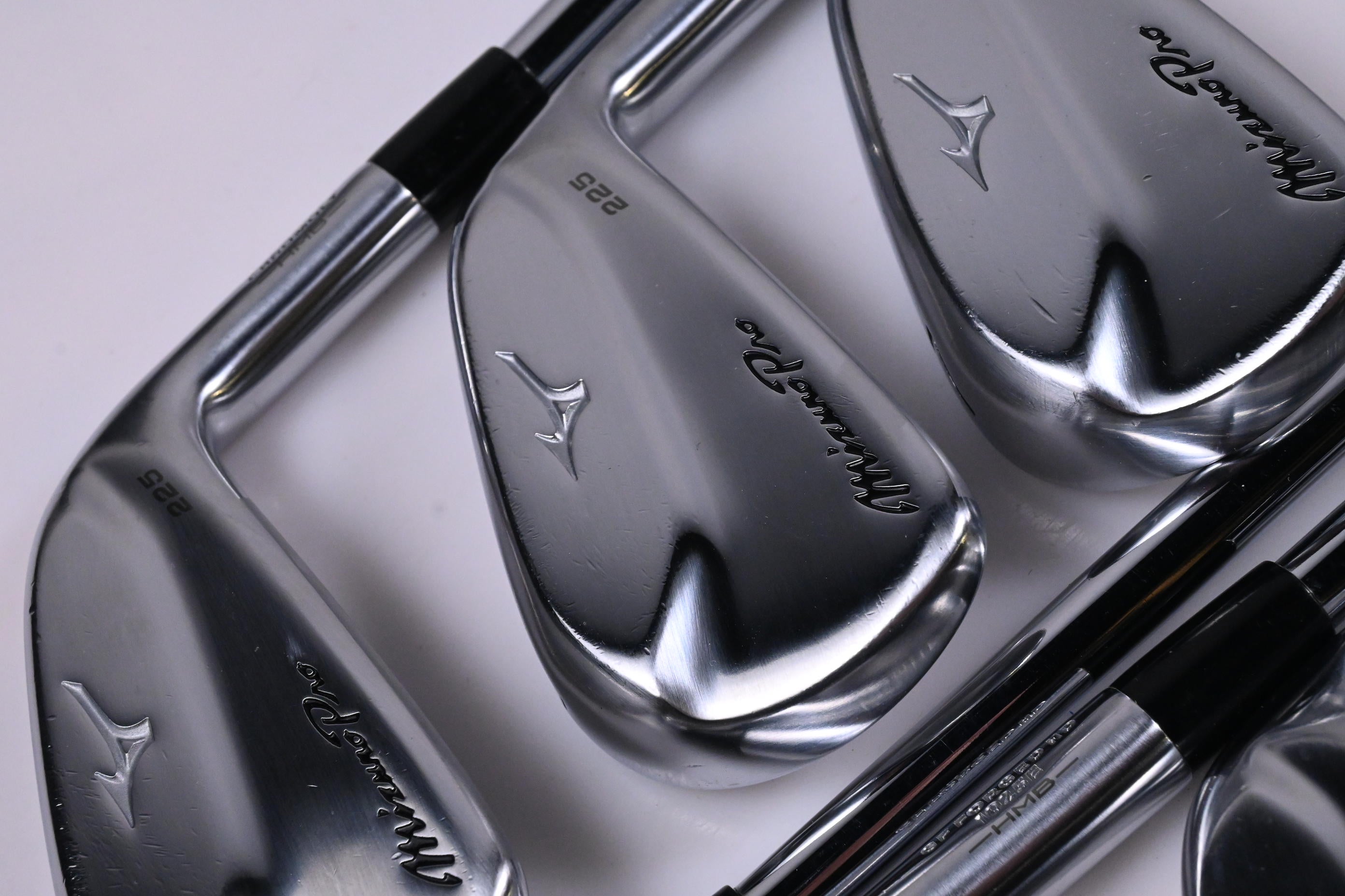 Mizuno Pro 225 Irons / 5-PW+GW / Stiff Flex KBS $-Taper Lite 100 Shafts