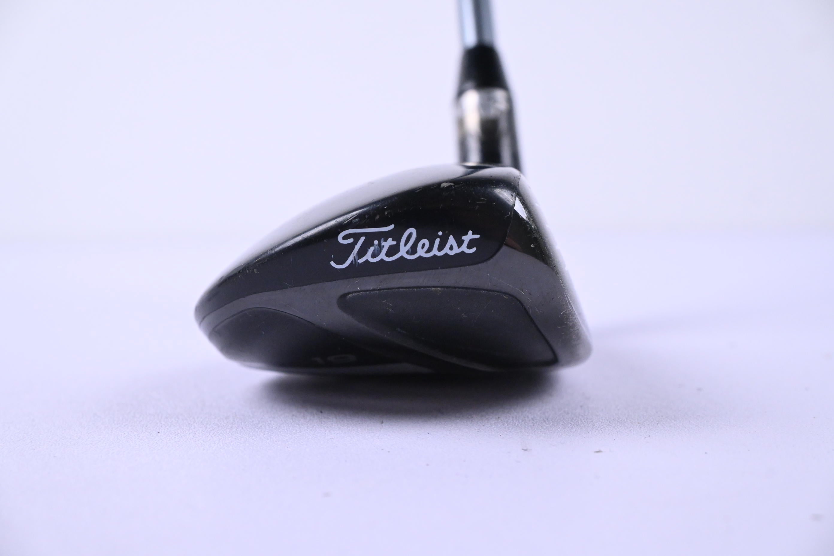 Titleist 910H #3 Hybrid / 19 Degree / Stiff Flex Kuro Kage 65 Shaft