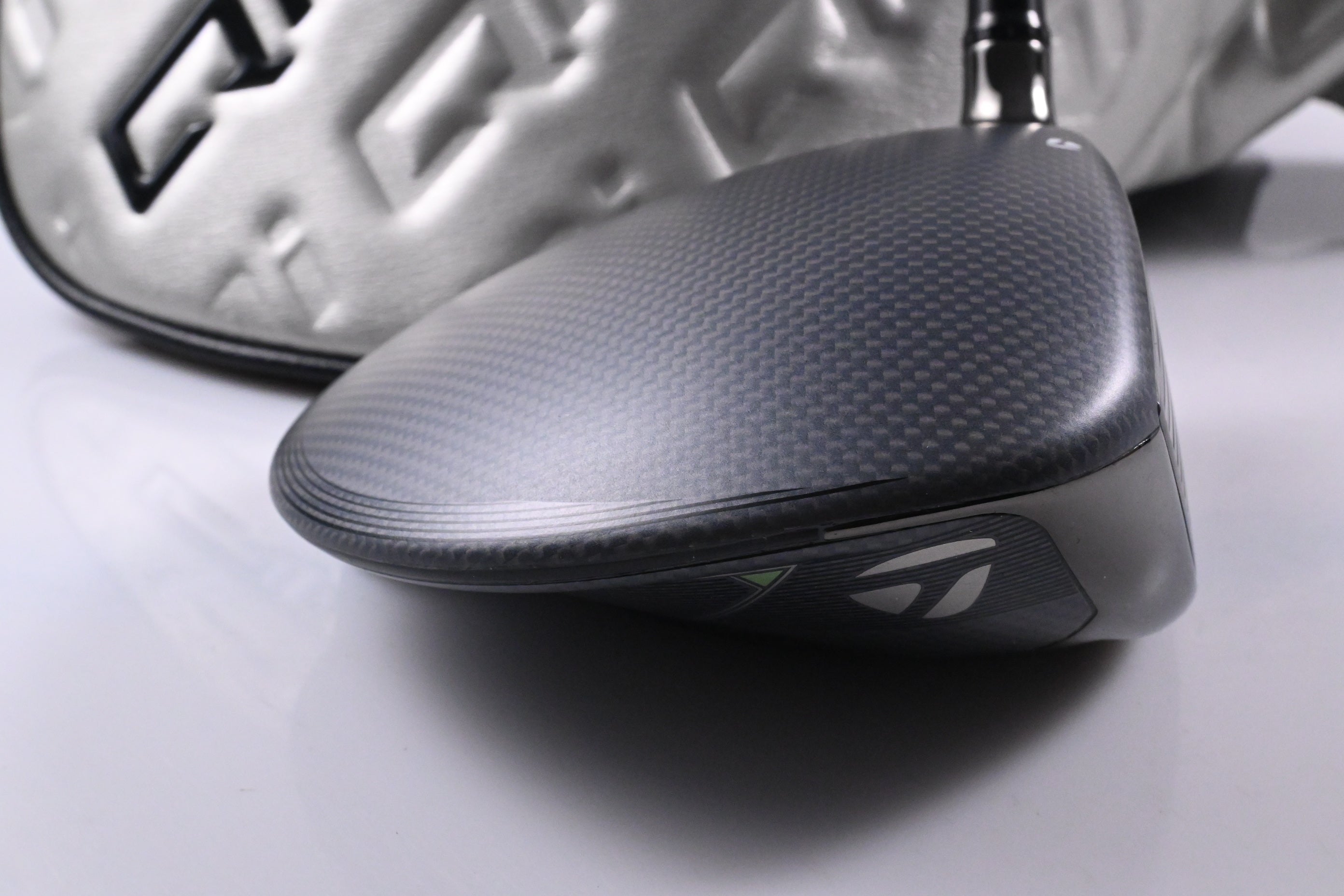 Taylormade Qi35 Driver / 10.5 Degree / Regular Flex Ventus Blue 5 Shaft