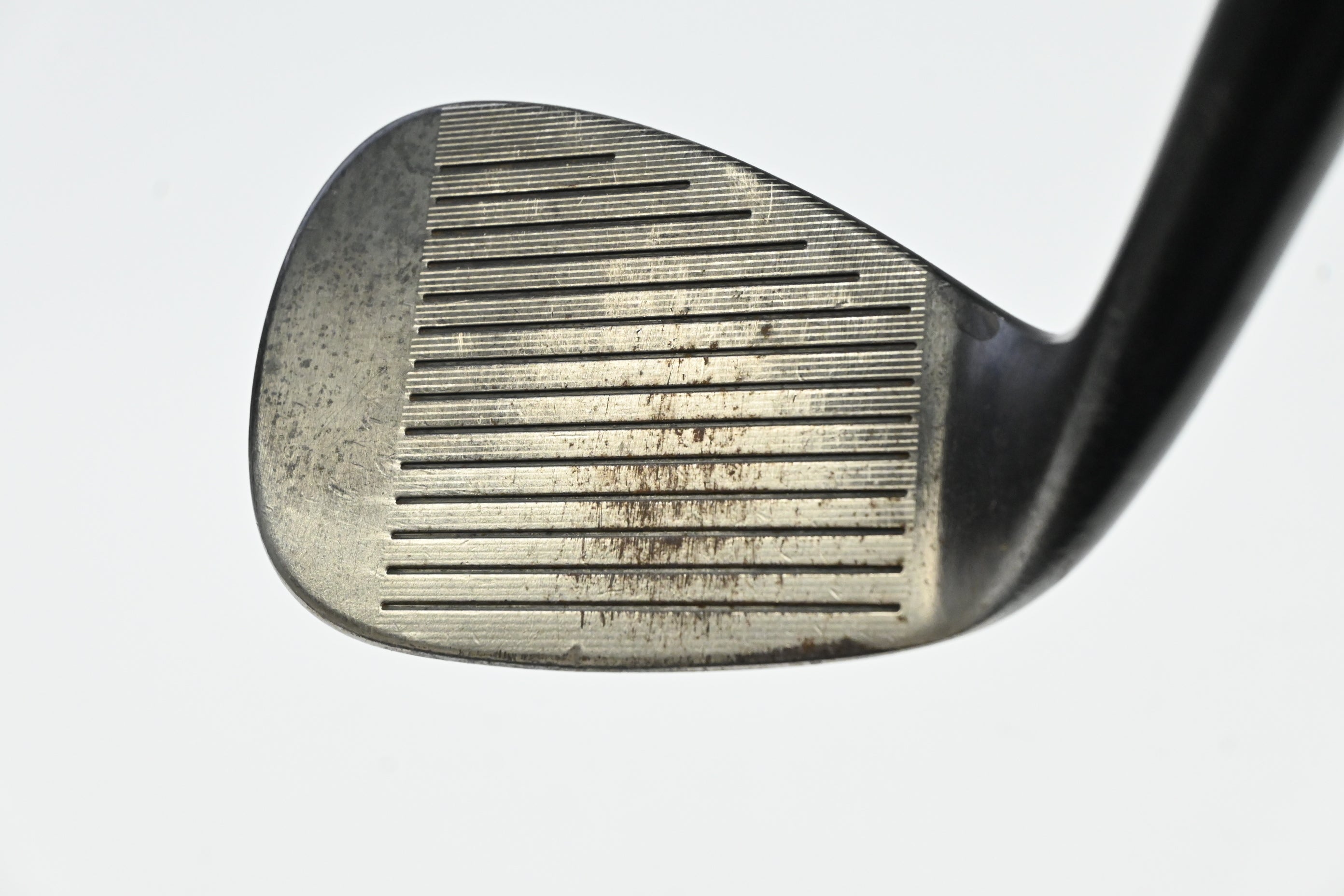 Cleveland 588 Precision Forged Gap Wedge / 52 Degree / Stiff Flex Dynamic Gold