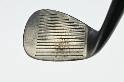 Cleveland 588 Precision Forged Gap Wedge / 52 Degree / Stiff Flex Dynamic Gold