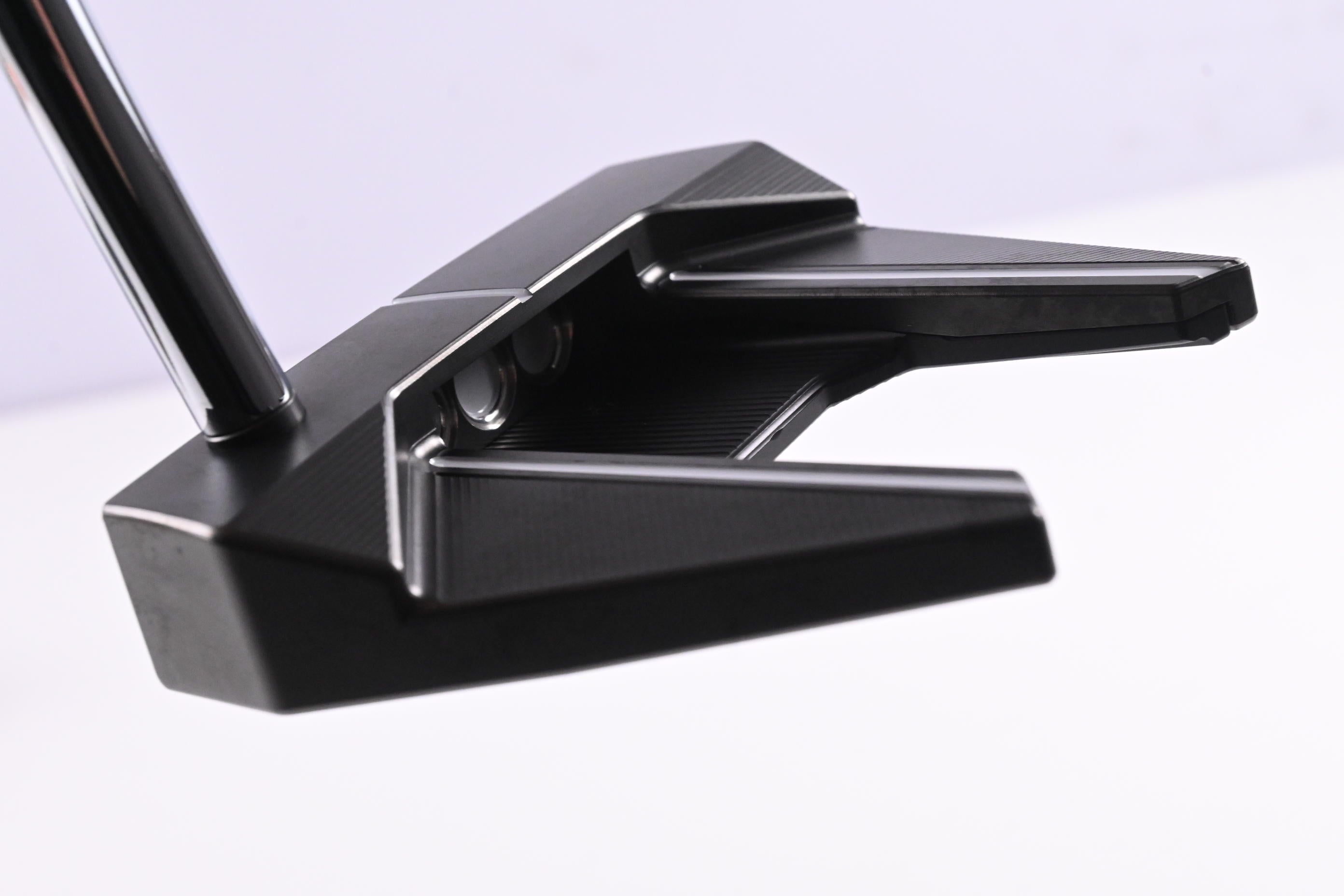 Scotty Cameron Phantom Black #7 Putter / 33 Inch