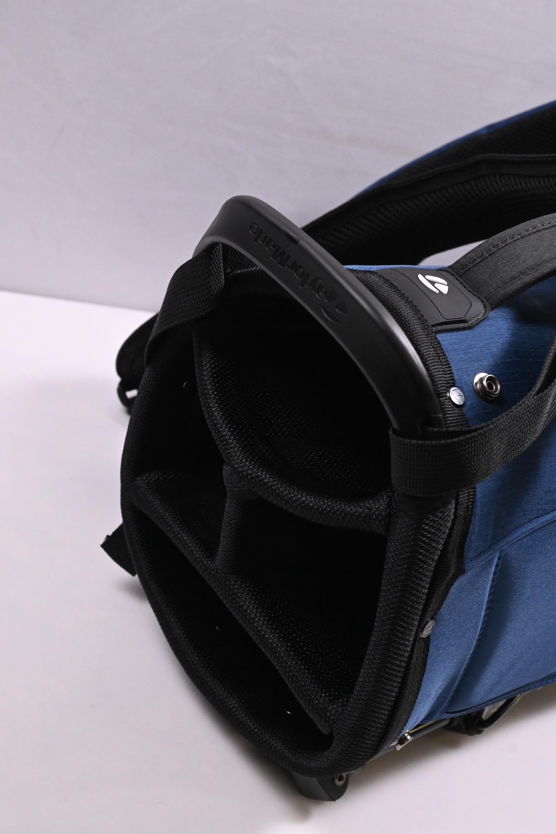 Taylormade Flex Tech Stand Bag / 4-Way Divider / Navy