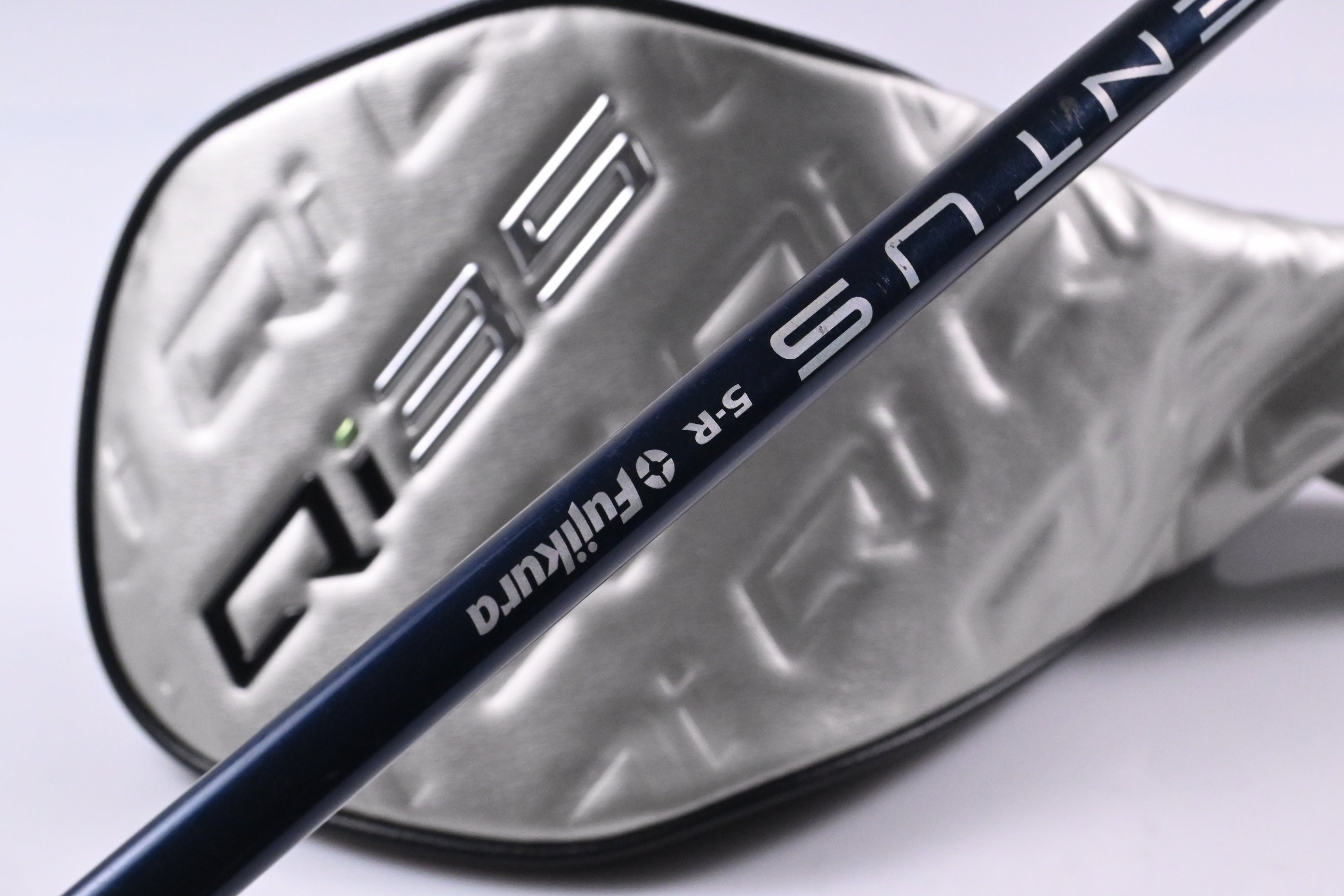 Taylormade Qi35 Driver / 10.5 Degree / Regular Flex Ventus Blue 5 Shaft