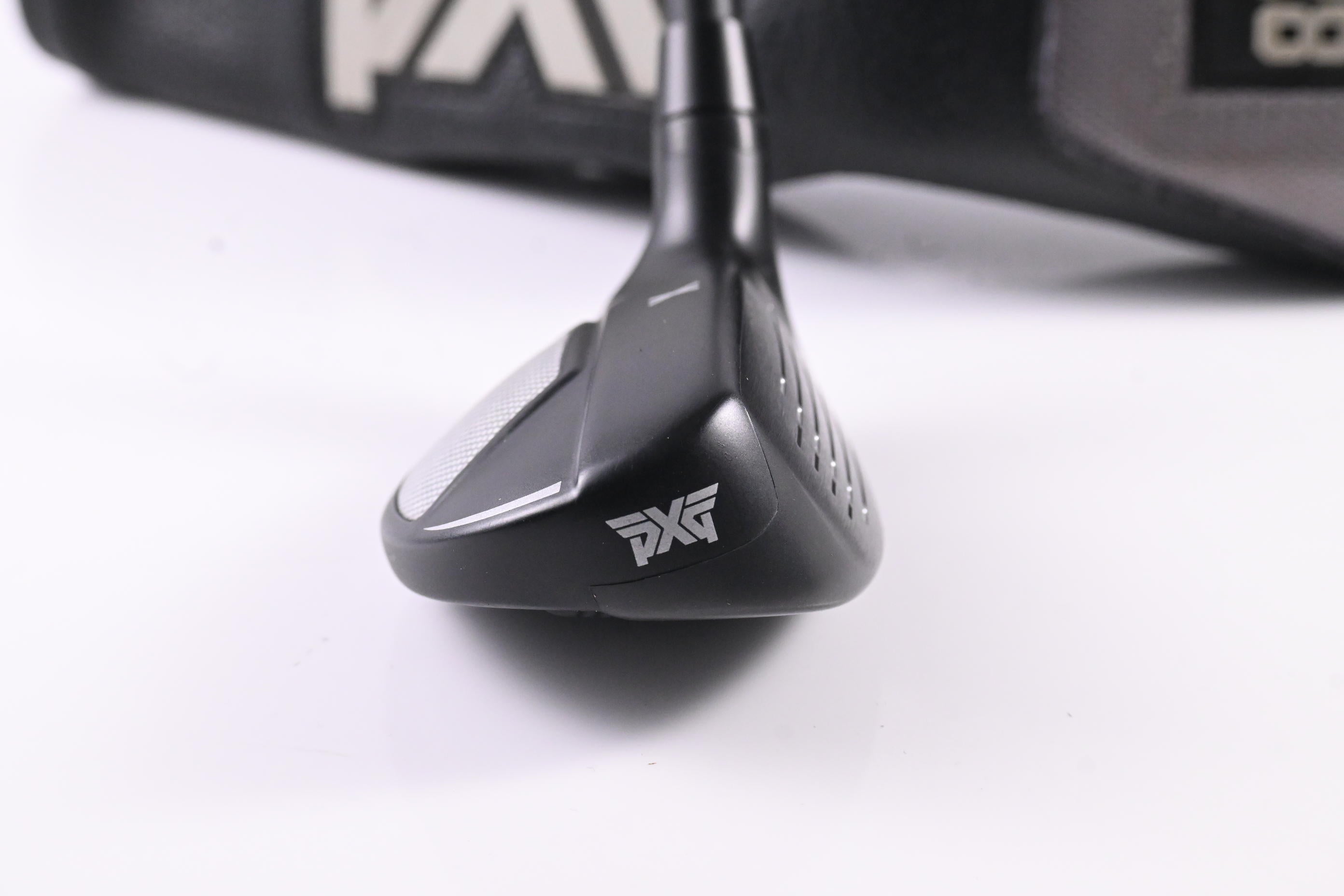 PXG 0317 X Gen4 #6 Hybrid / 28 Degree / Regular Flex MMT 70 Shaft
