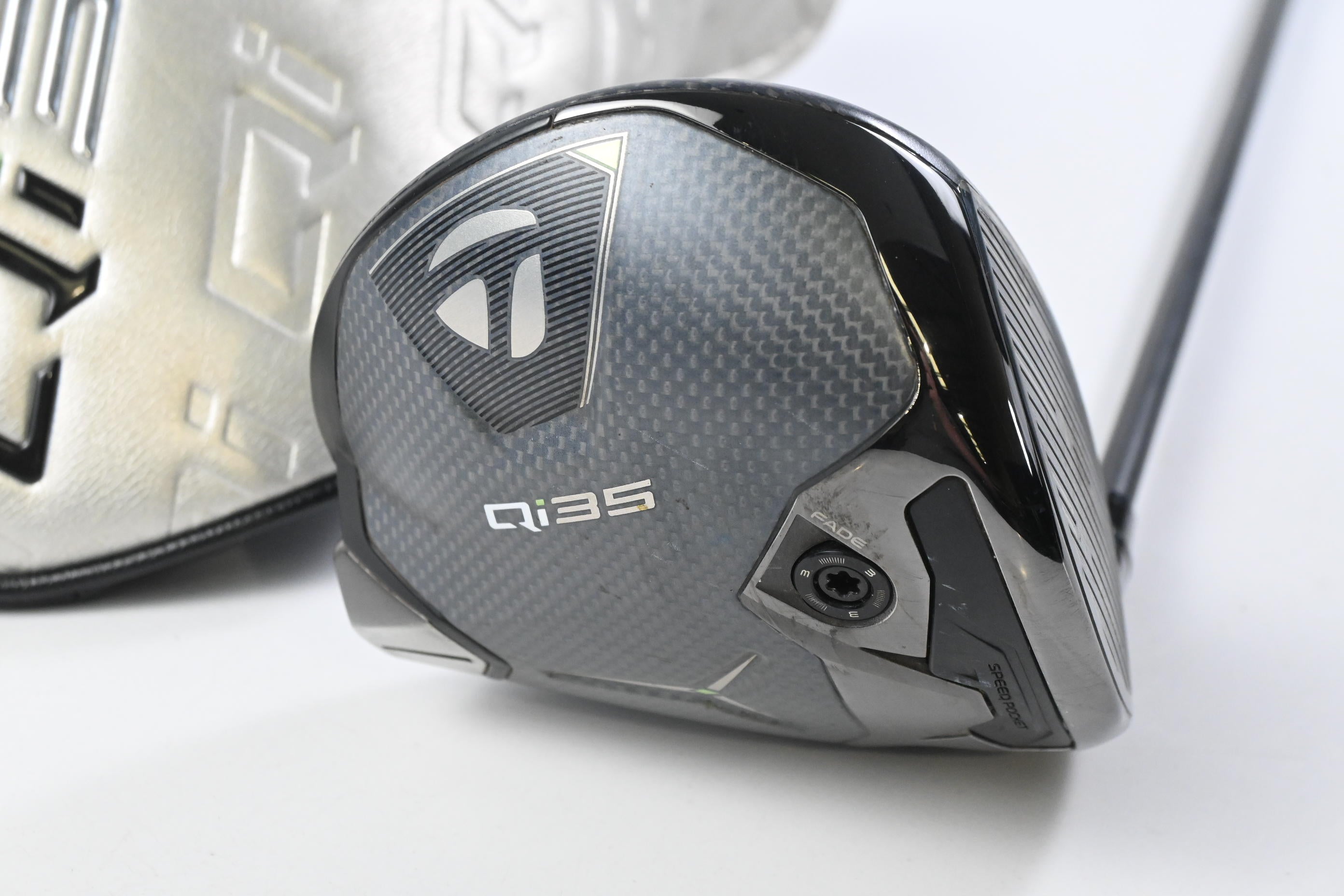 Taylormade Qi35 LS Driver / 10.5 Degree / Stiff Flex Kai'li Dark Waves Blue 60
