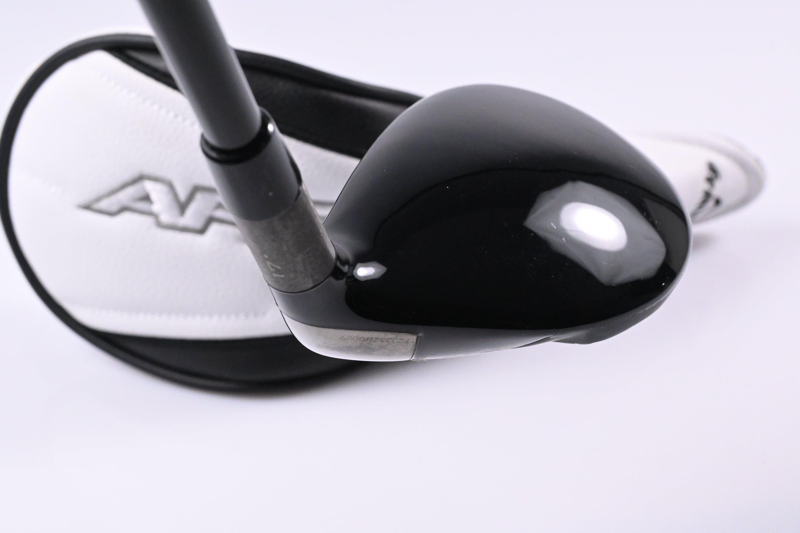 Callaway Apex UW 24 #2 Hybrid / 17 Degree / X-Flex MMT 80 Shaft