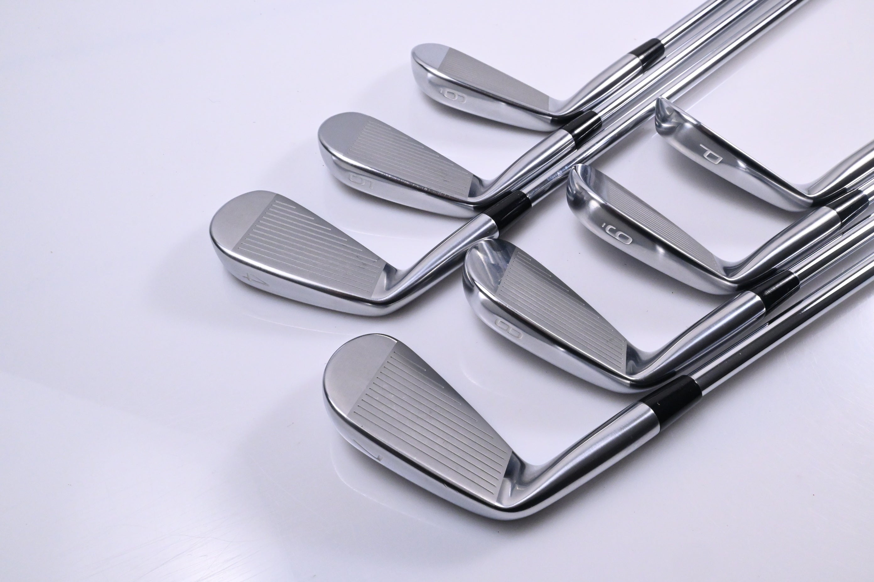 Mizuno Pro 241 Irons / 4-PW / Stiff Flex Dynamic Gold 95 S300 Shafts