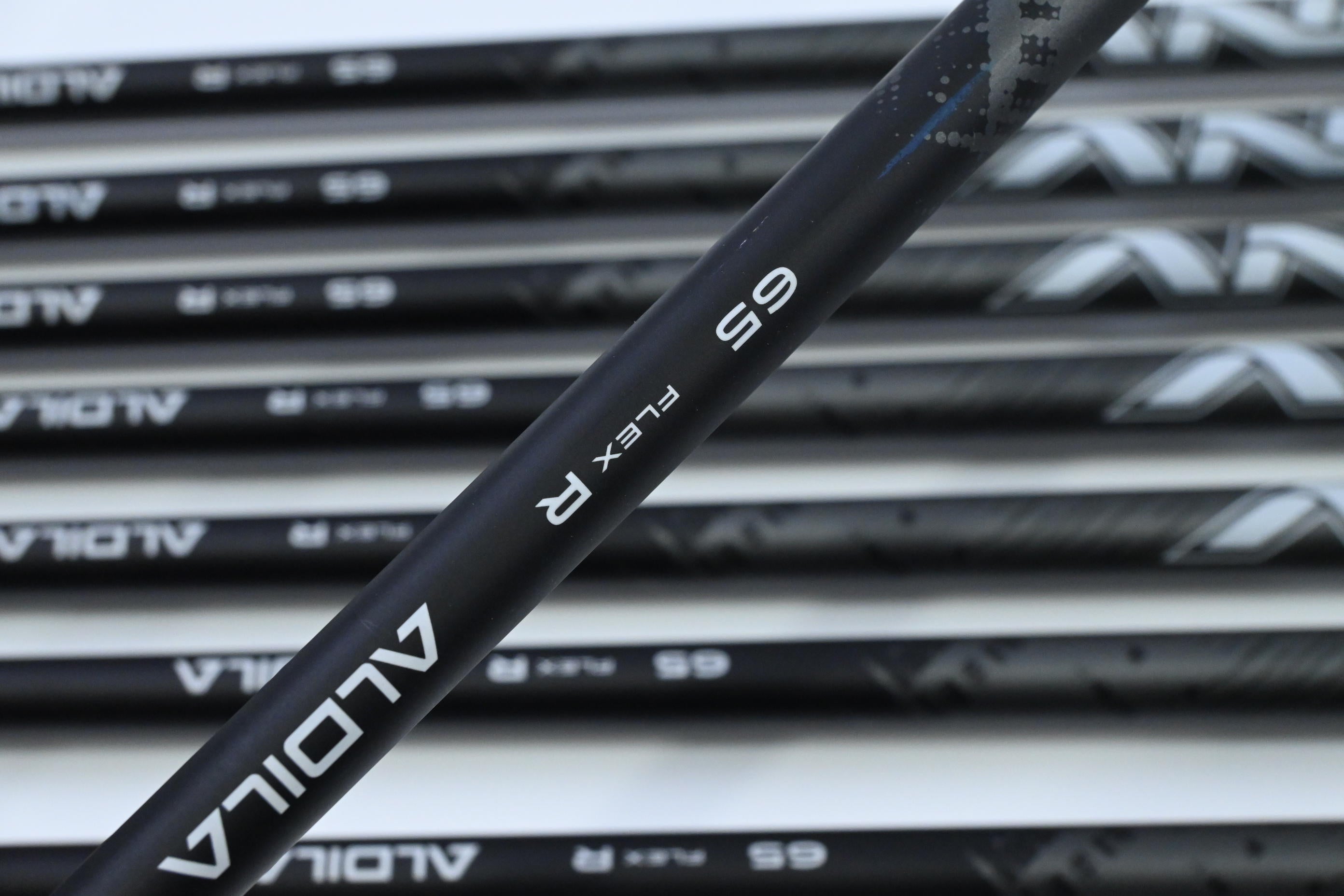Callaway Elyte Irons / 4-PW+AW / Regular Flex Aldila NV 65 Shafts