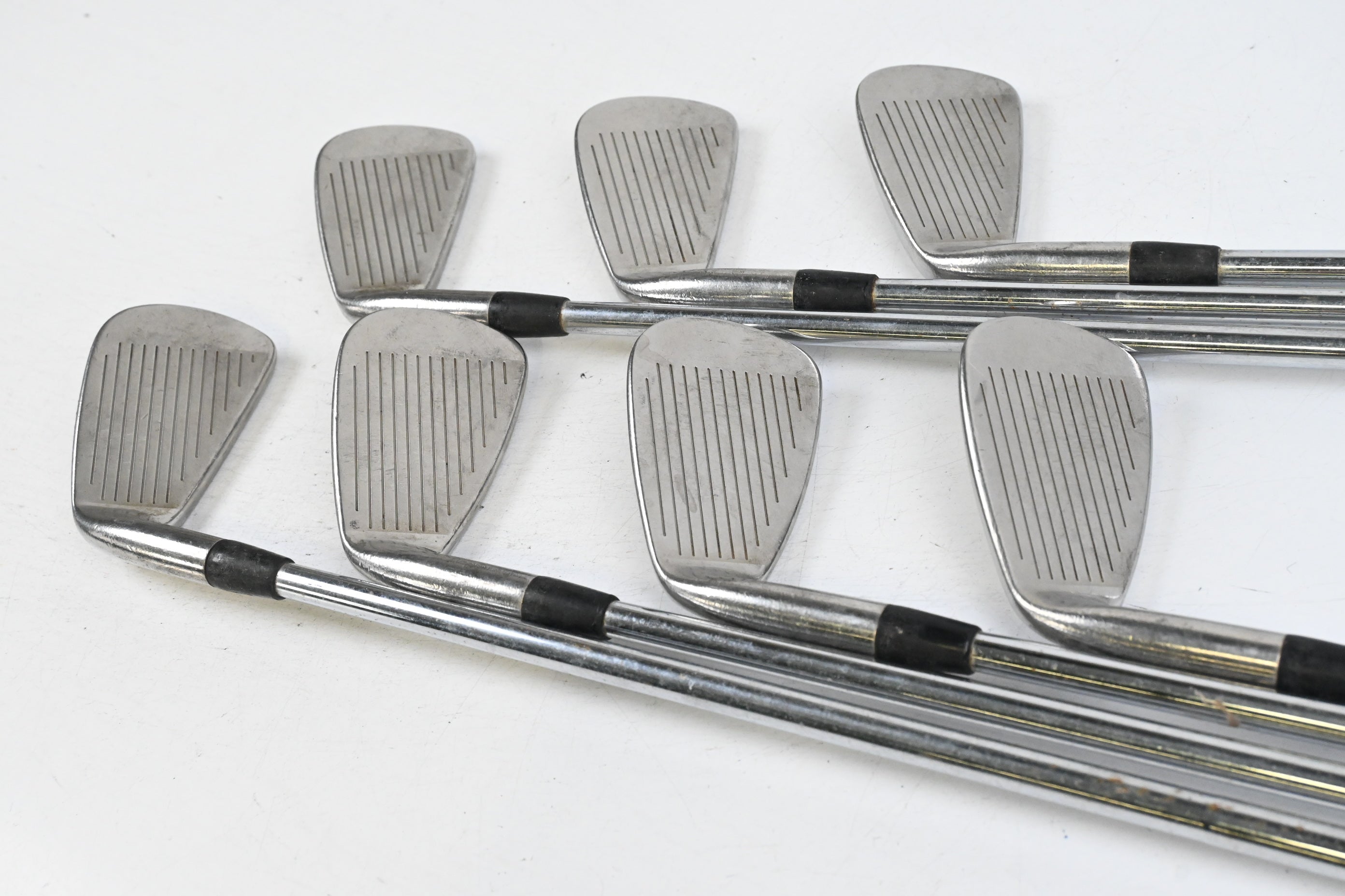 Titleist 804.OS Irons / 4-PW / Regular Flex Dynamic Gold R300 Shafts